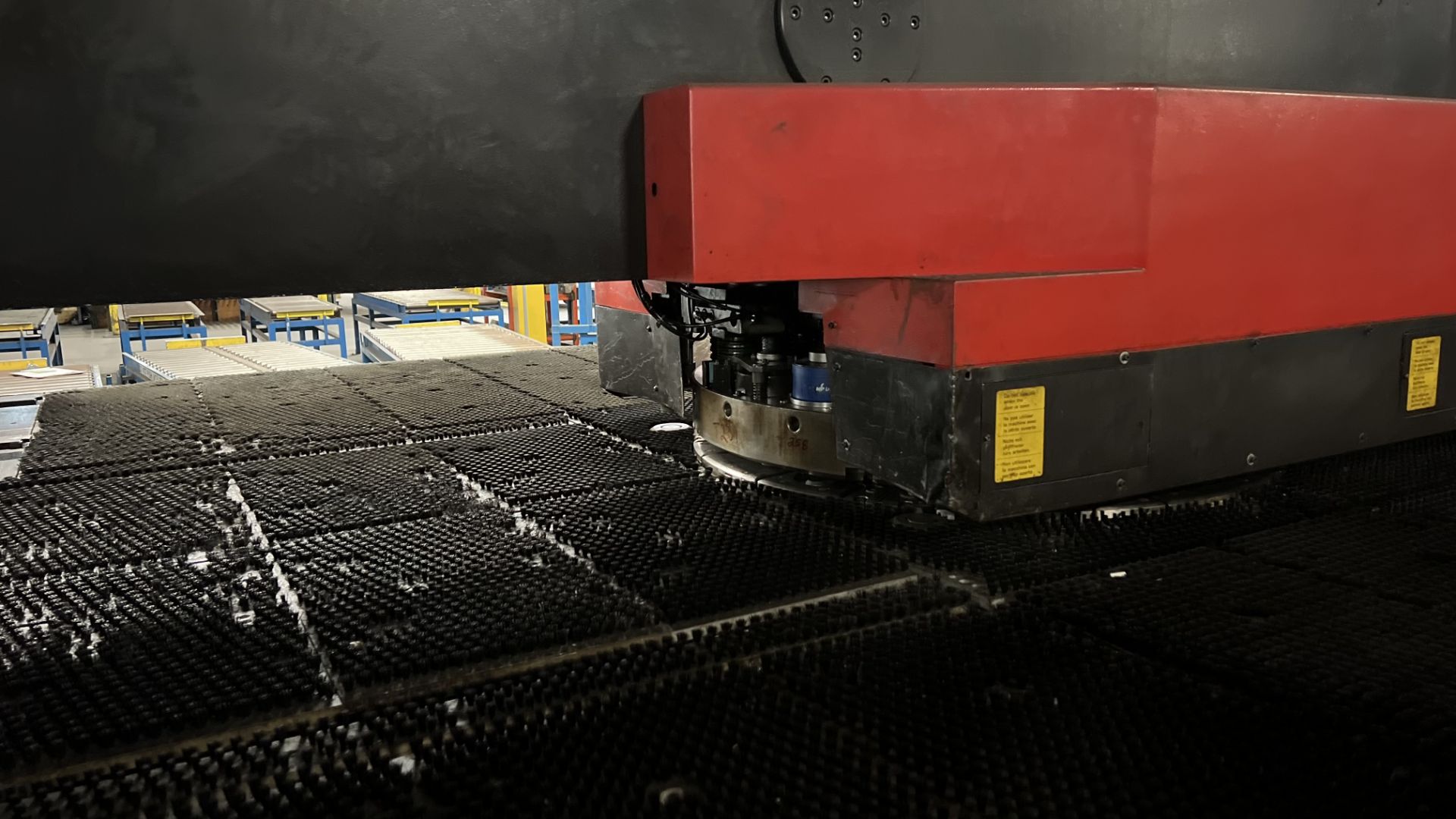 AMADA mod. VIPROS 358 KING 33-Ton CNC Turret Punch Press, w/ FANUC mod. Series 18-P CNC Control; and - Image 9 of 17