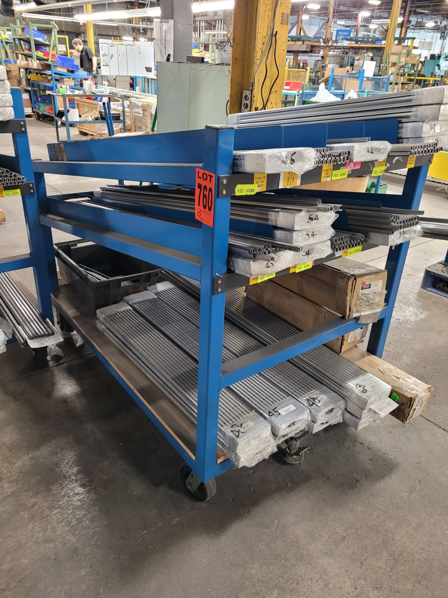 3-level steel mobile platform cart, (2) inclined shelves, 10-section for horizontal storage, floor l