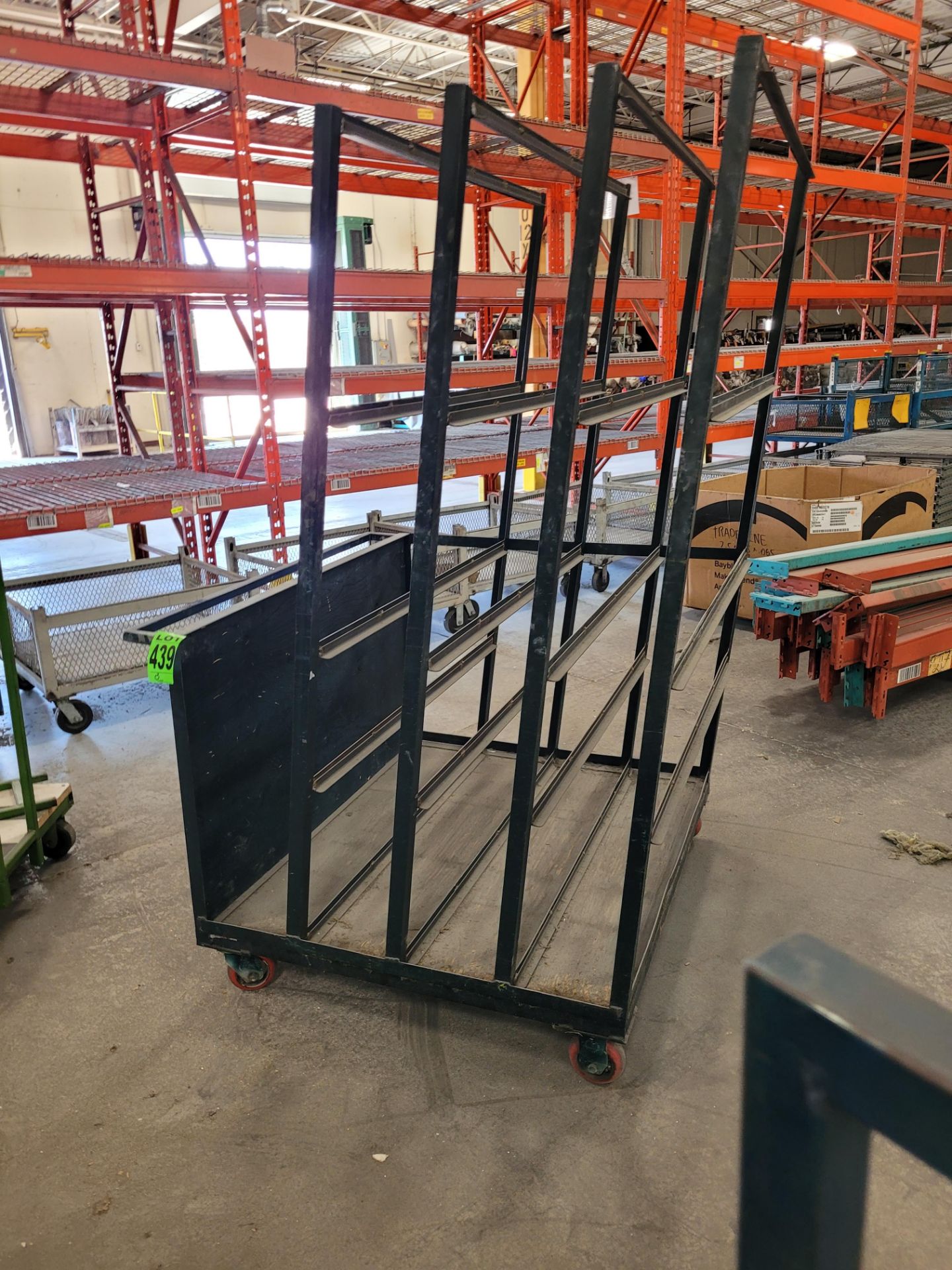 Steel frame 4-slot, 3-sided panel transfer cart w/ handle on casters, wooden base/side - Image 3 of 3