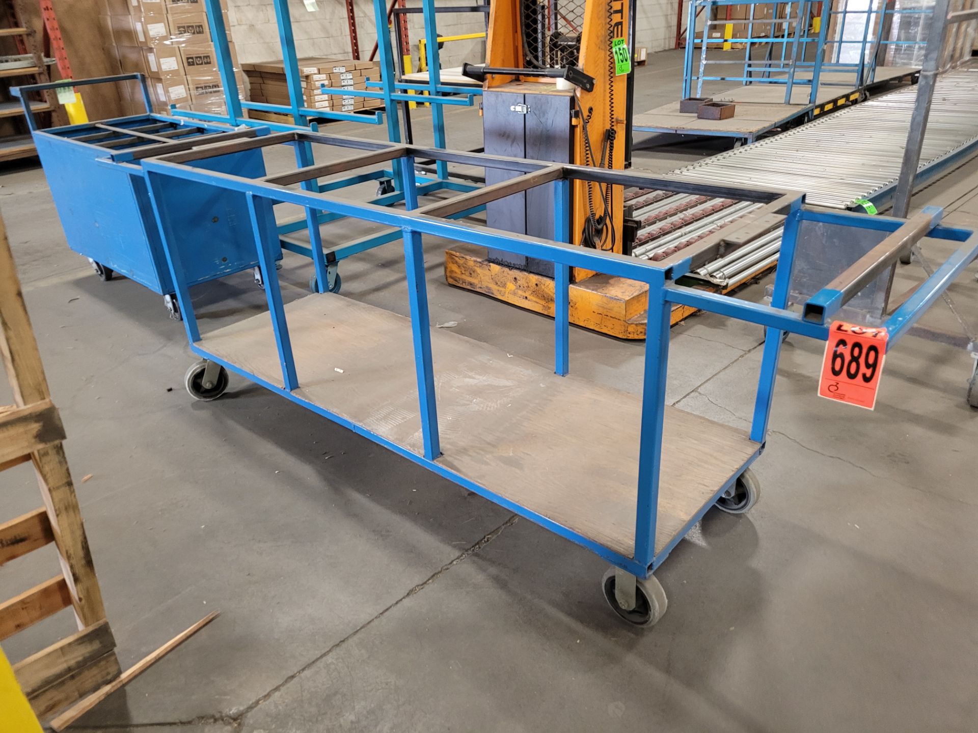 Stee frame material handling cart on casters, (3) sections, double handled