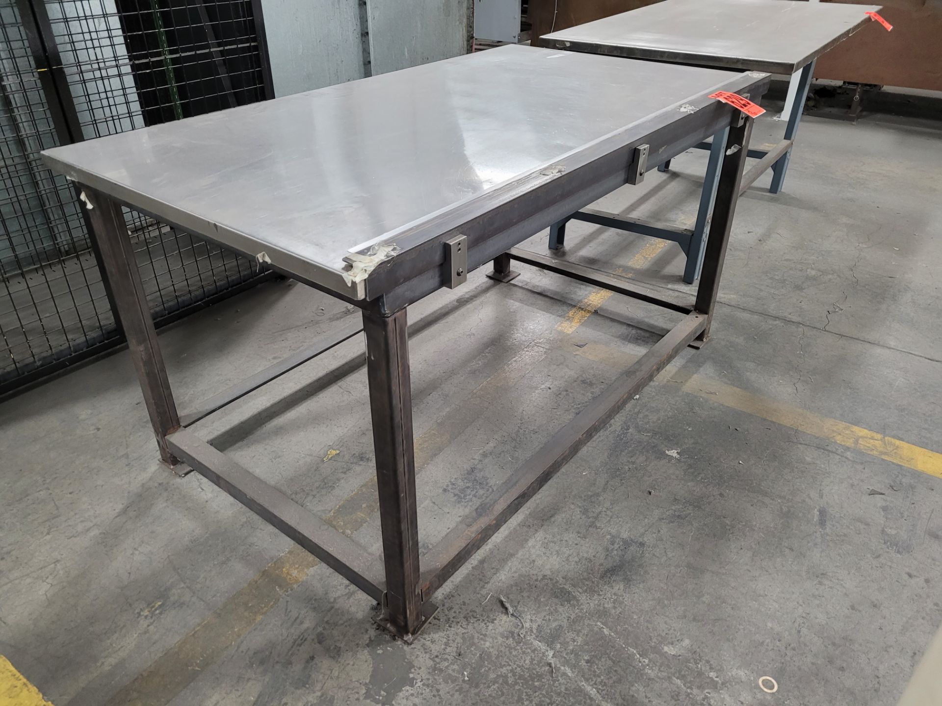 Stainless steel worktable on metal base - Image 2 of 2