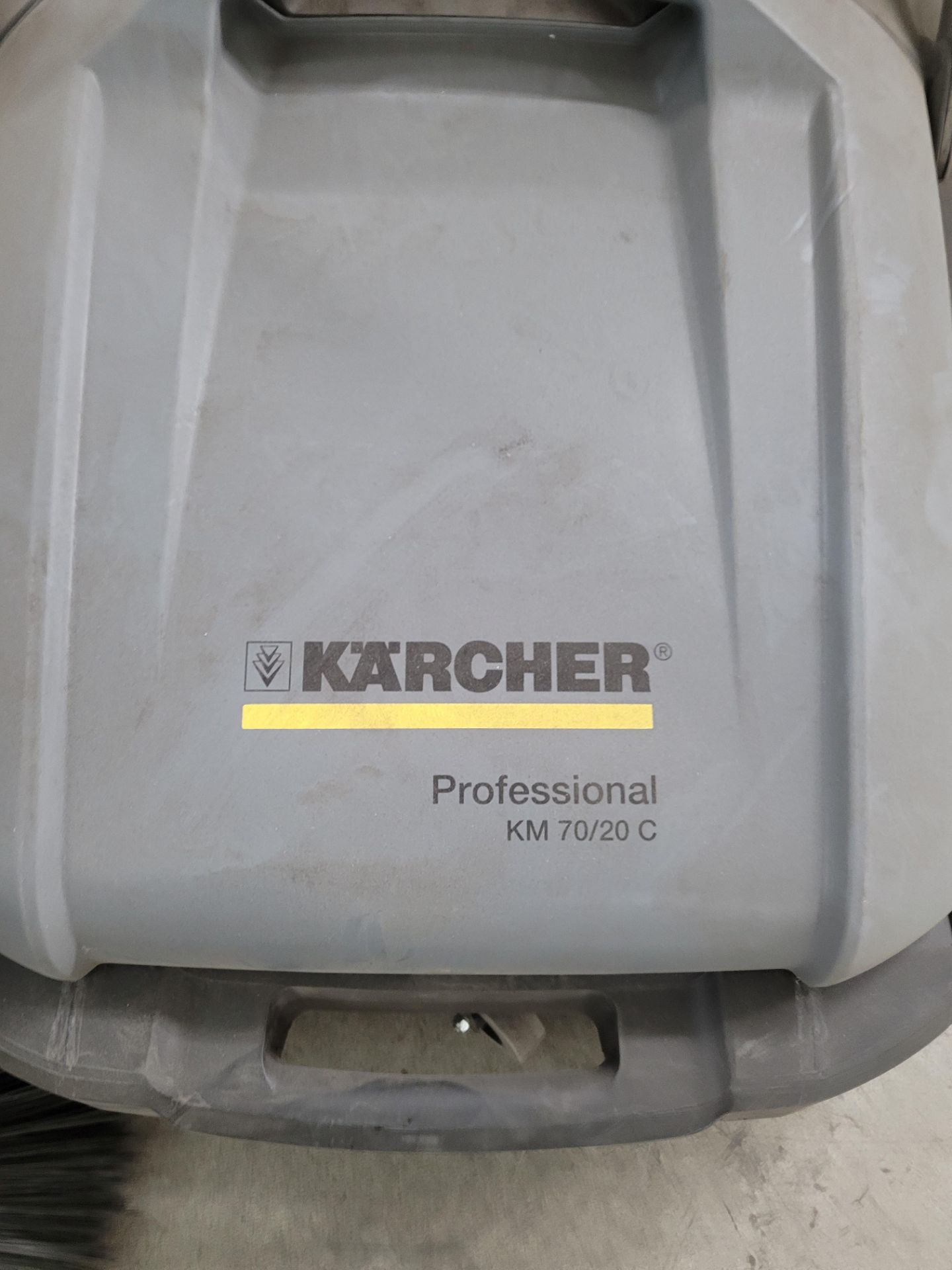 KARCHER mod. Professional KM-7020C walk behind sweeper - Image 4 of 4