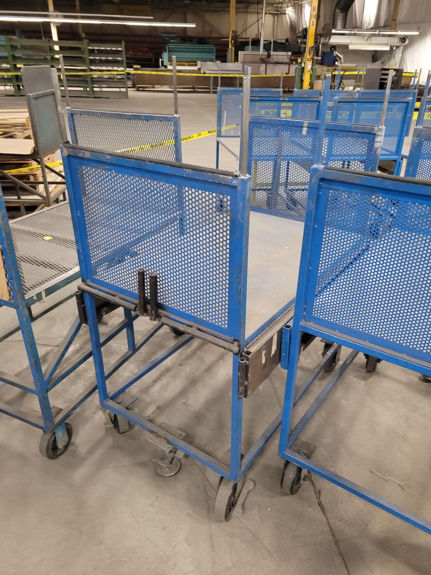 Lot of (3) steel-lattice carts w/handles, casters, wheel lock, (2 w/ expandable sides and floor lock - Image 3 of 4