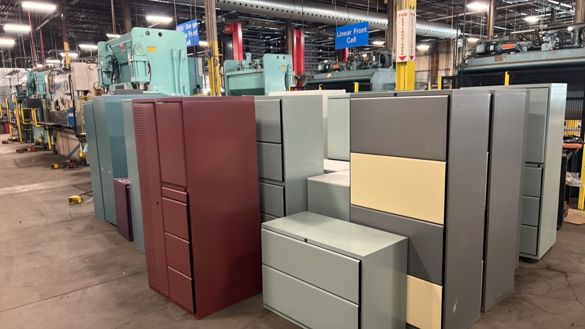 Lot of assorted cabinets (approx 25)