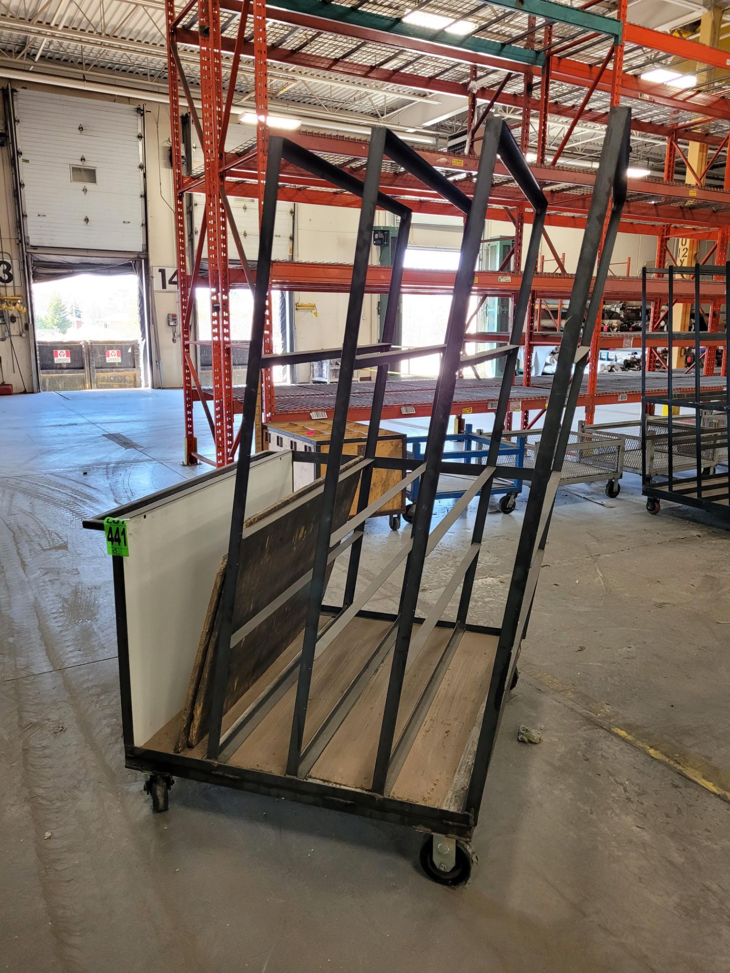 Steel frame 4-slot, 3-sided panel transfer cart w/ handle on casters, wooden base/side - Image 2 of 3