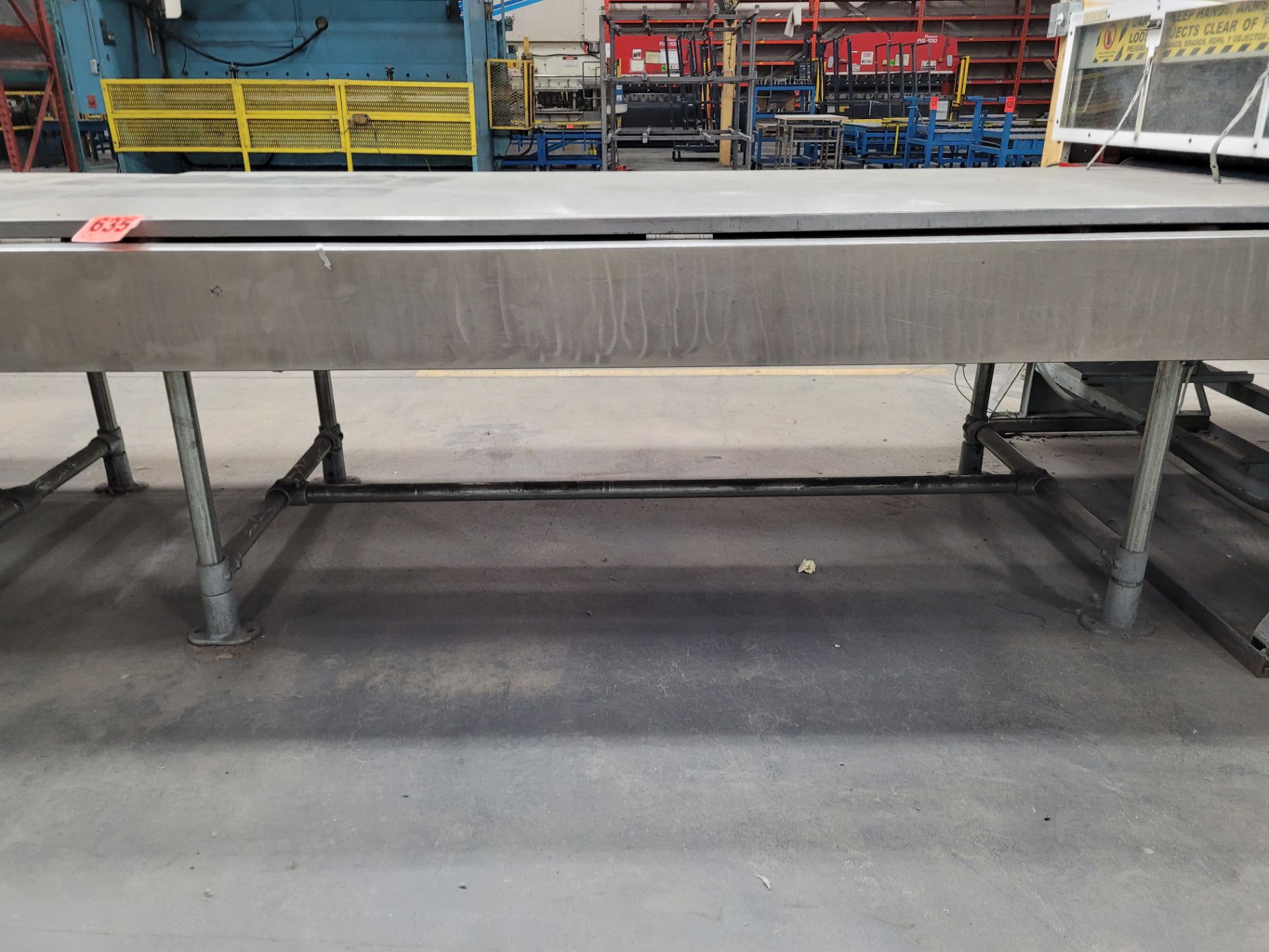 Preparation table w/ ss-sheet surface on plywood, expandable width, galvanized steel base - Image 2 of 5