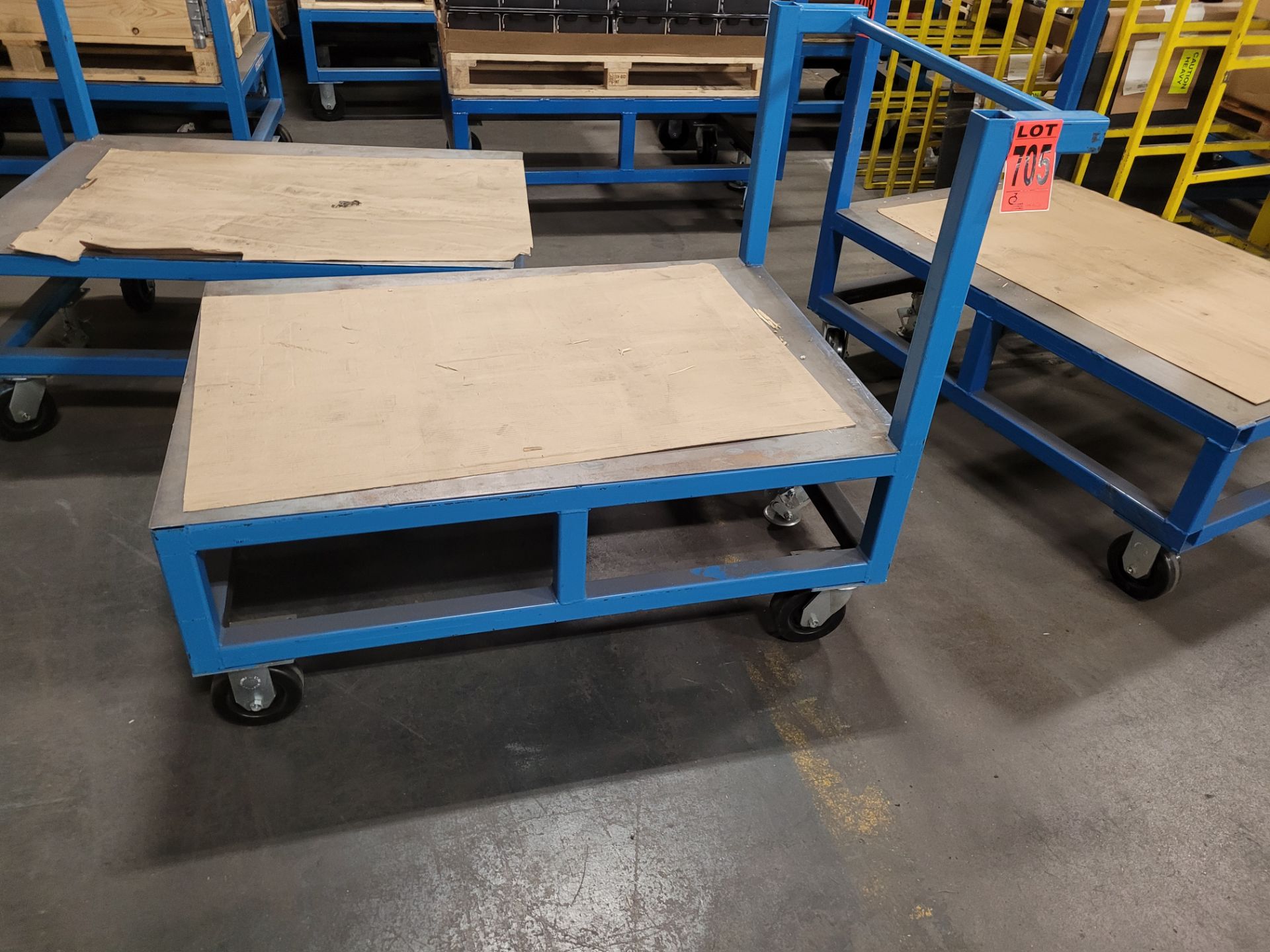 Steel platform cart on casters, w/handle, floor lock