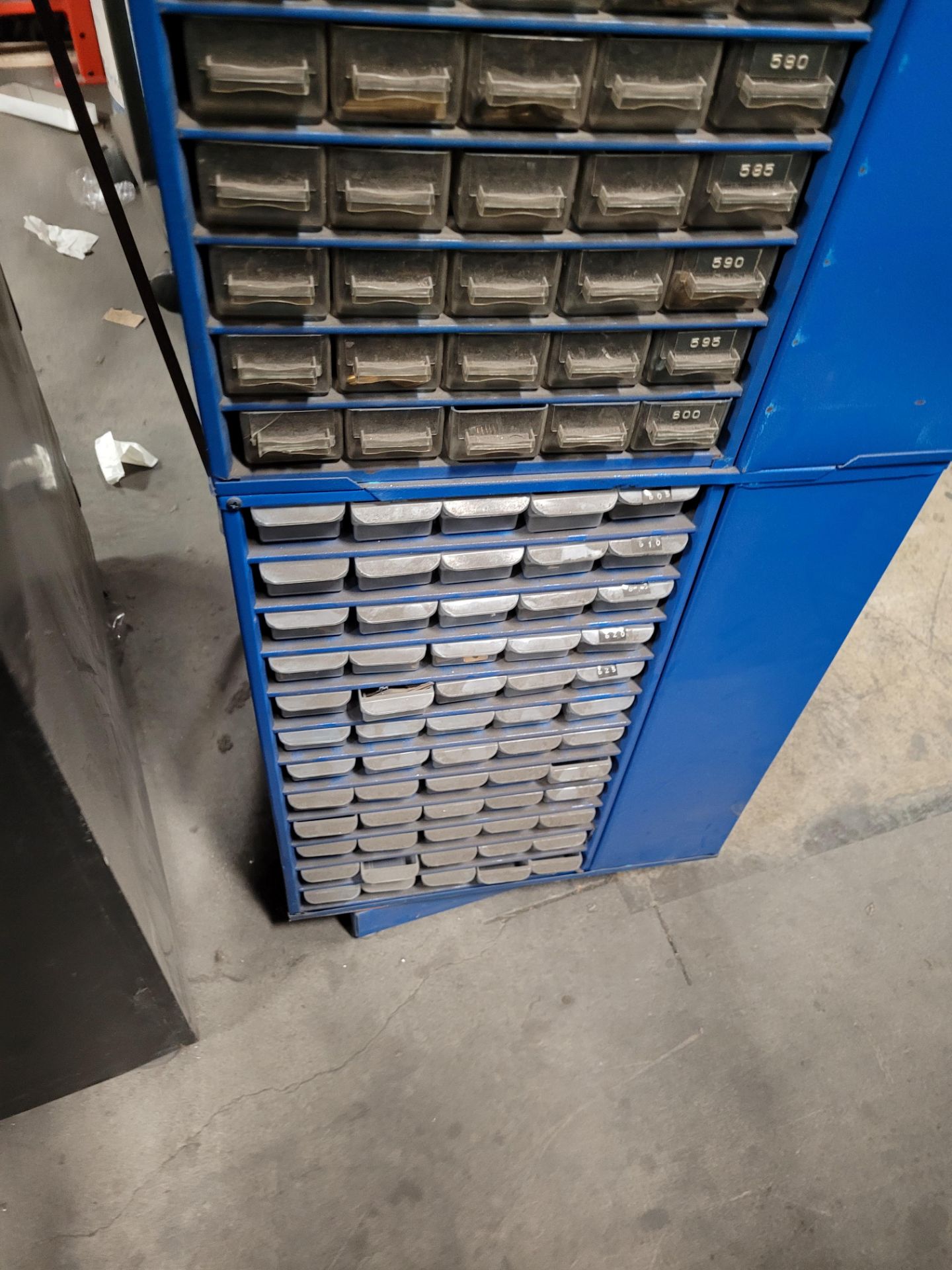 12-section steel carousel parts cabinet, 250 drawers on 360 degree rotating base and complete conten - Image 11 of 11