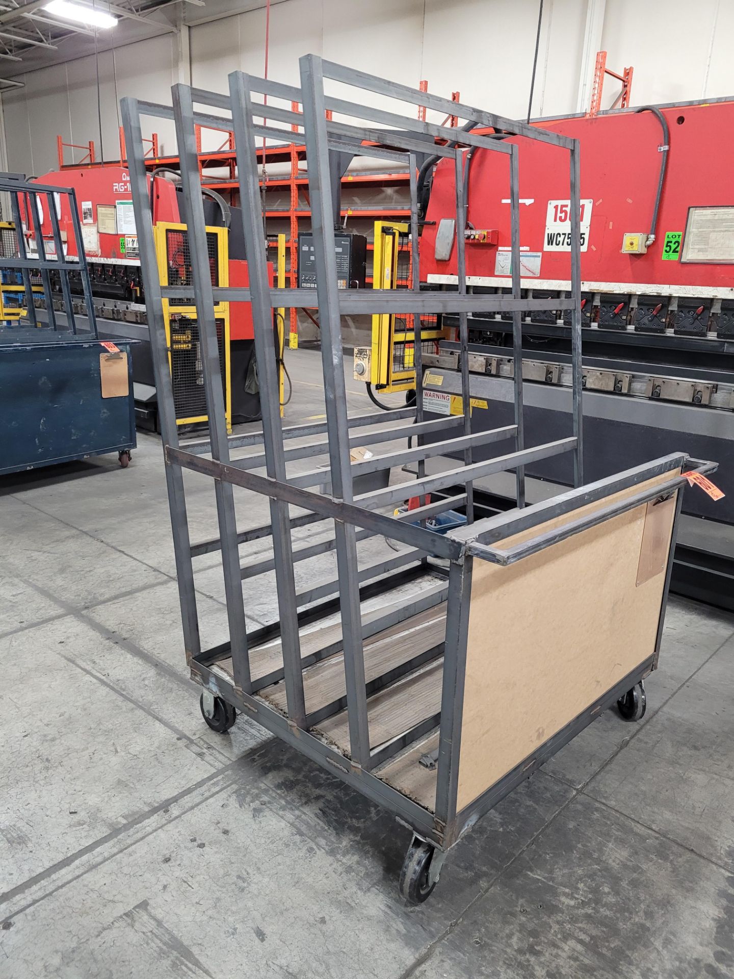 Steel frame 4-slot, 3-sided panel transfer cart w/ handle on casters, wooden base/side - Image 3 of 4