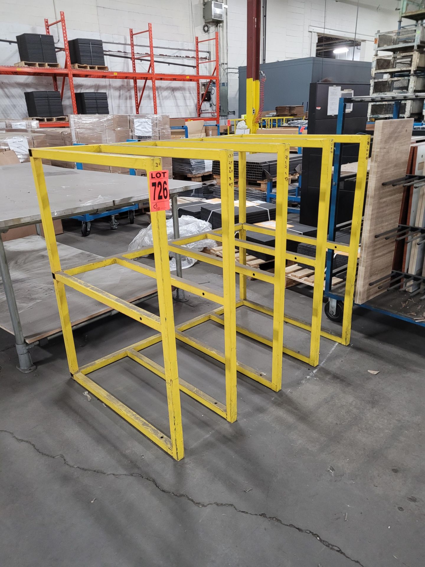 4-slot vertical steel storage racking system