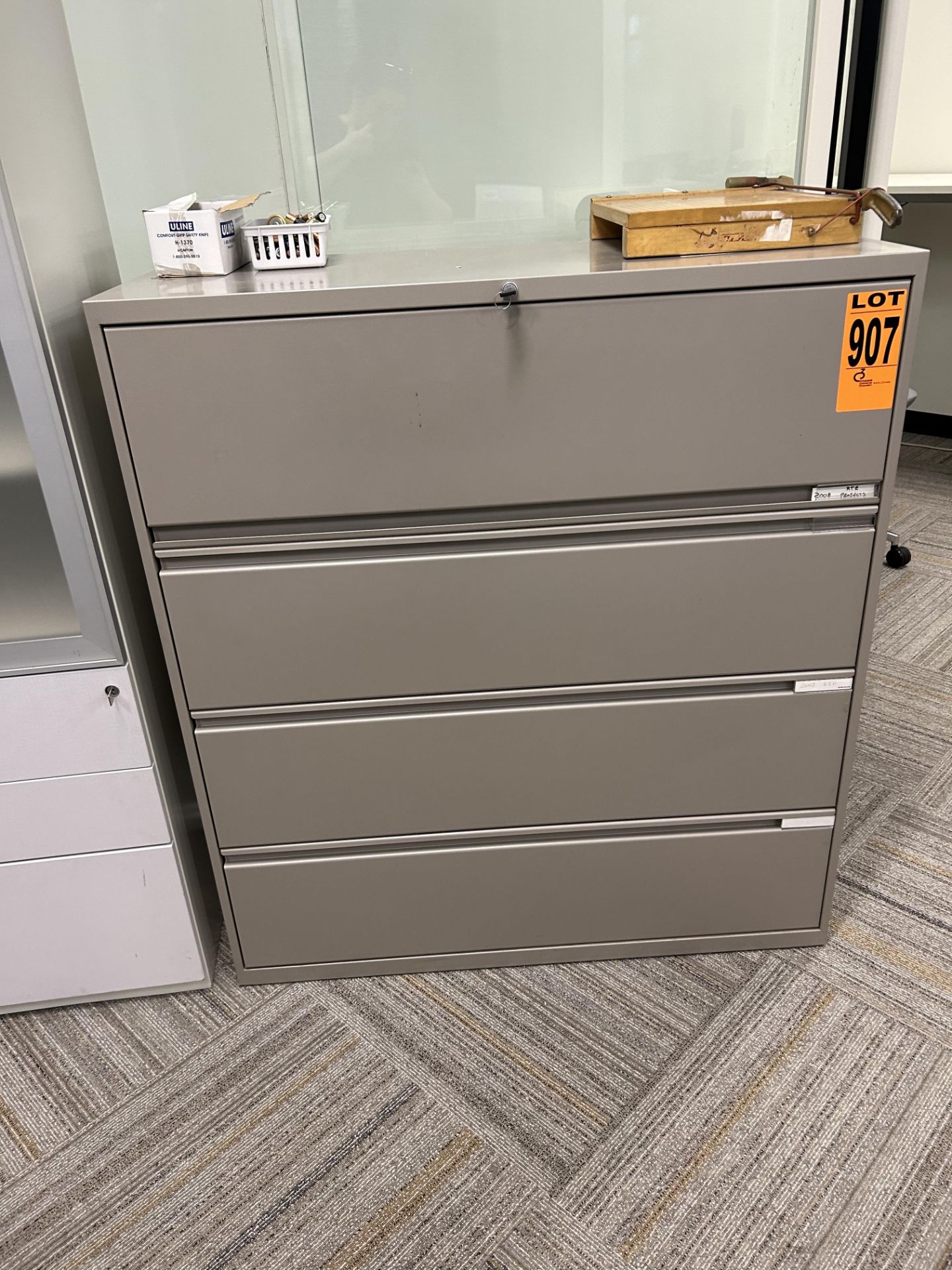 4-level horizontal steel filing cabinet w/key