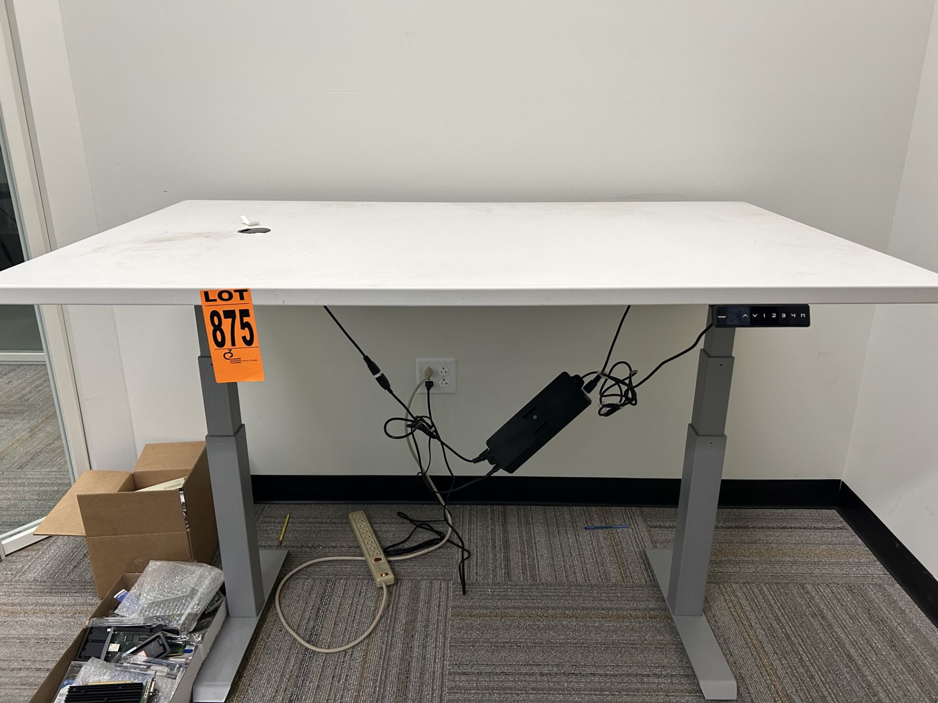 INSCAPE adjustable height, programmable control electric desk w/composite surface