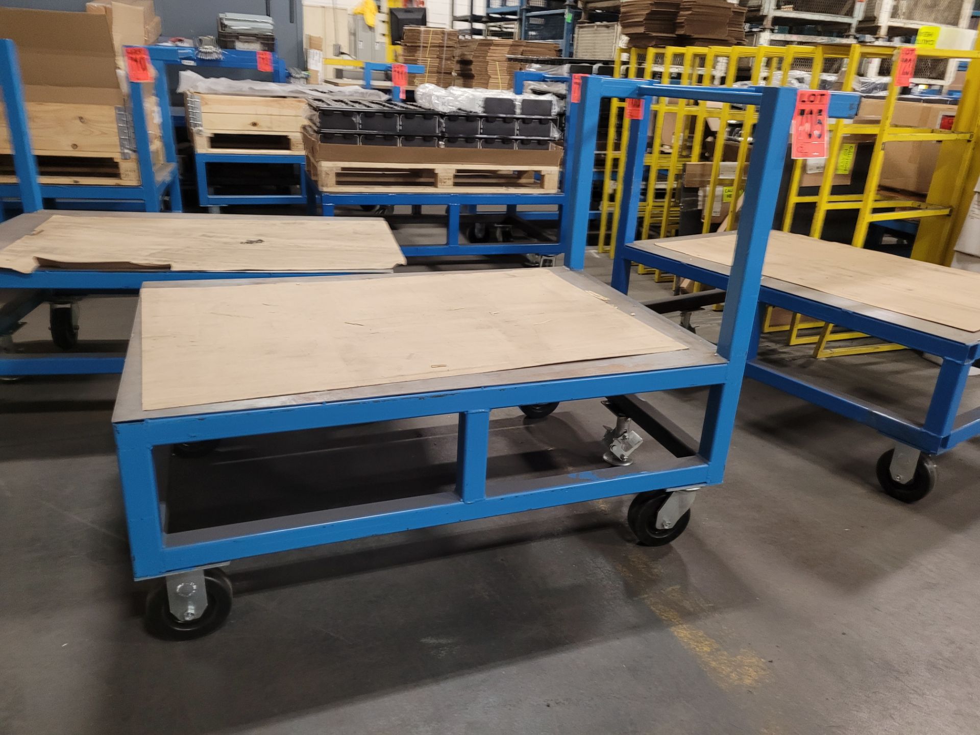 Steel platform cart on casters, w/handle, floor lock - Image 2 of 3