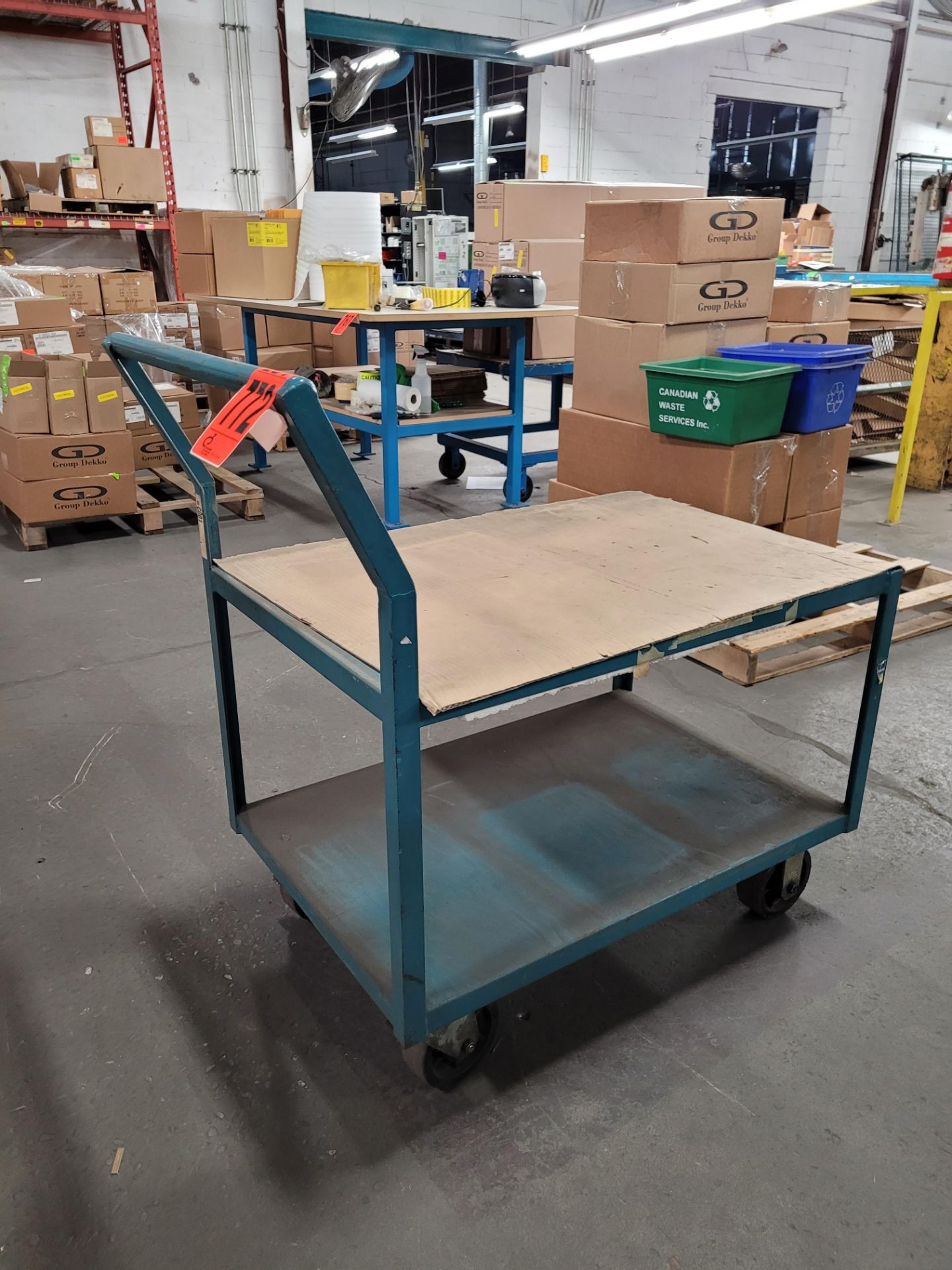 2-level steel platform cart on lockable casters, w/ handle - Image 2 of 2