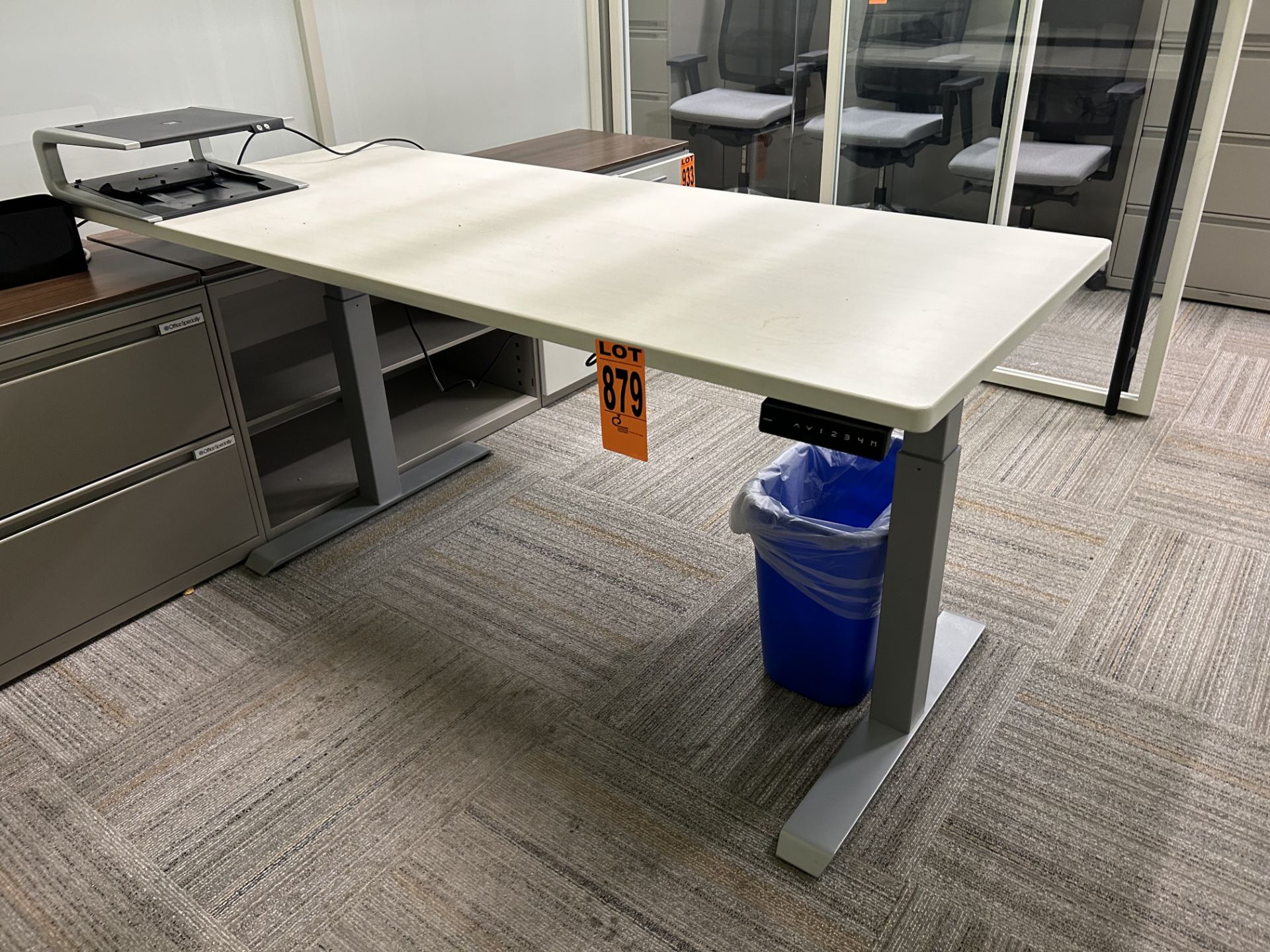 INSCAPE adjustable height, programmable control electric desk w/composite surface