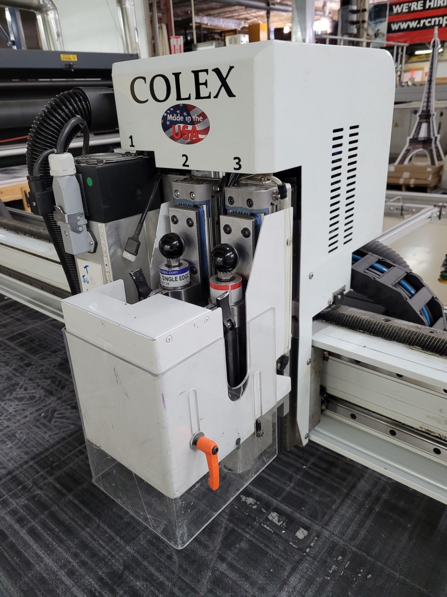 2017 COLEX SHARPCUT Flatbed CNC Router mod. FBCC 5x10, w/ (6) knives, PC hardware and any installed - Image 20 of 32