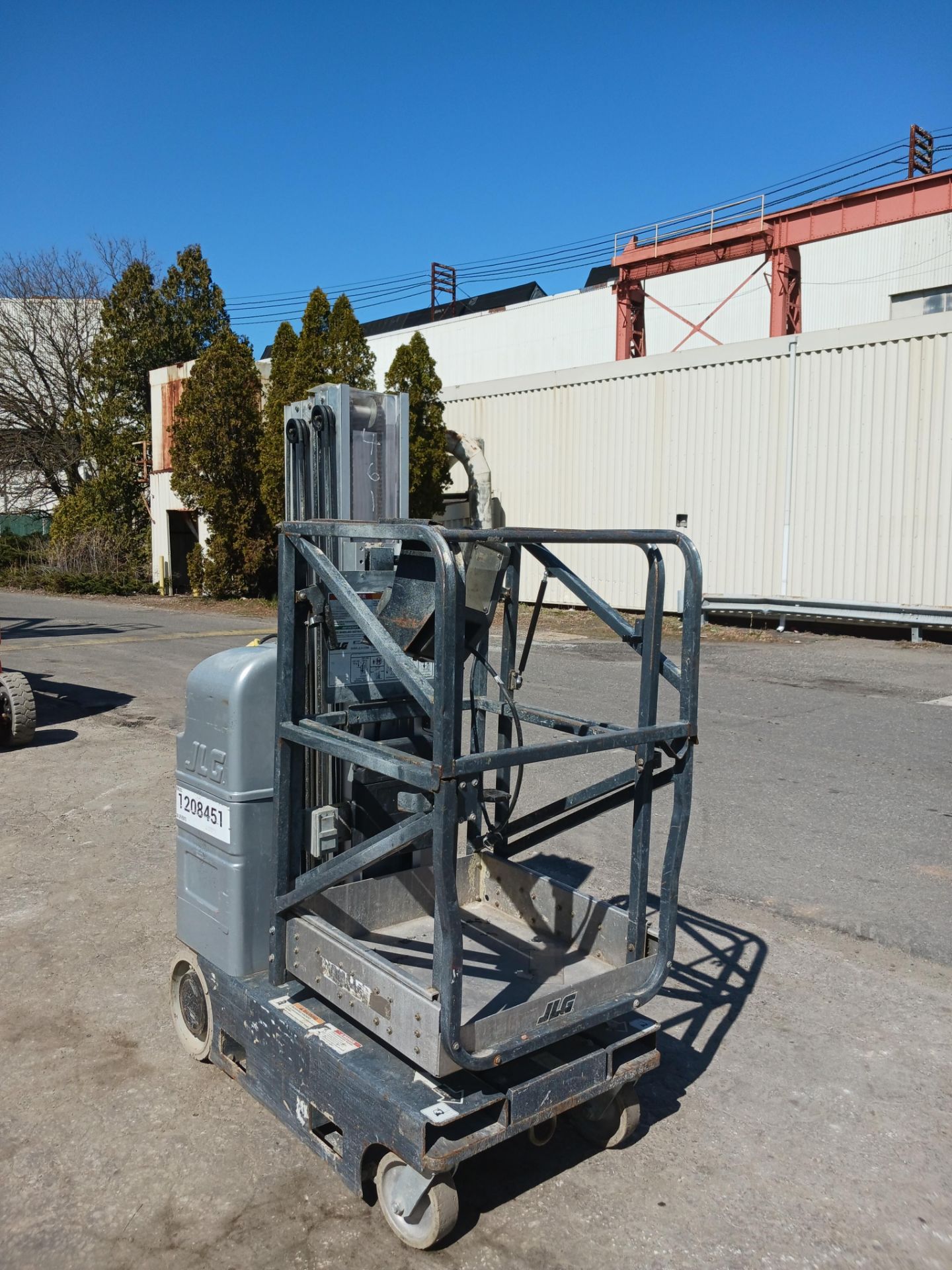 2011 JLG 20MVL 20ft Electric Scissor Lift - Image 3 of 10