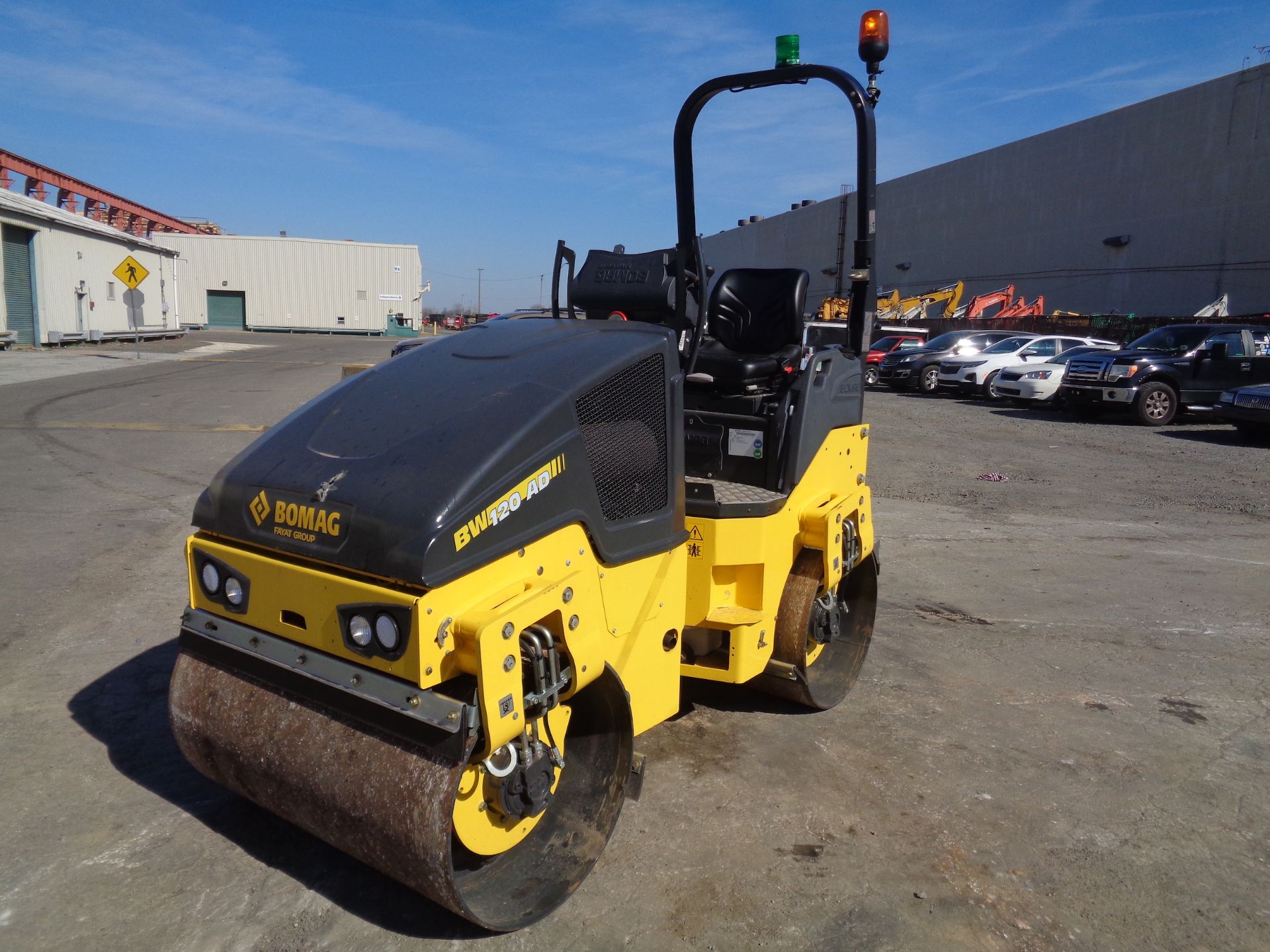 Unused 2022 Bomag BW120 AD-5 Roller - Image 6 of 8