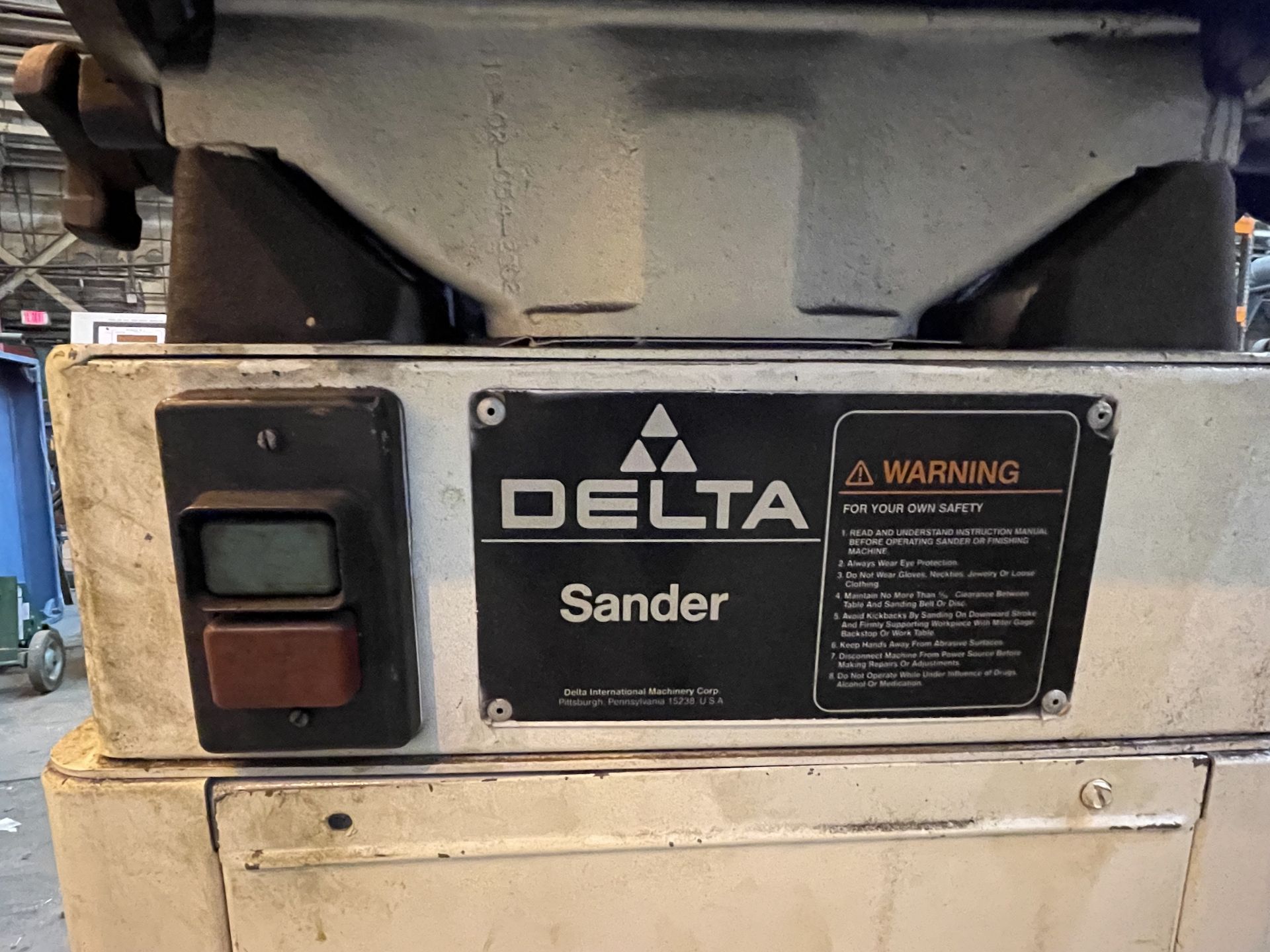 Delta Sander (EH26) - Image 6 of 7