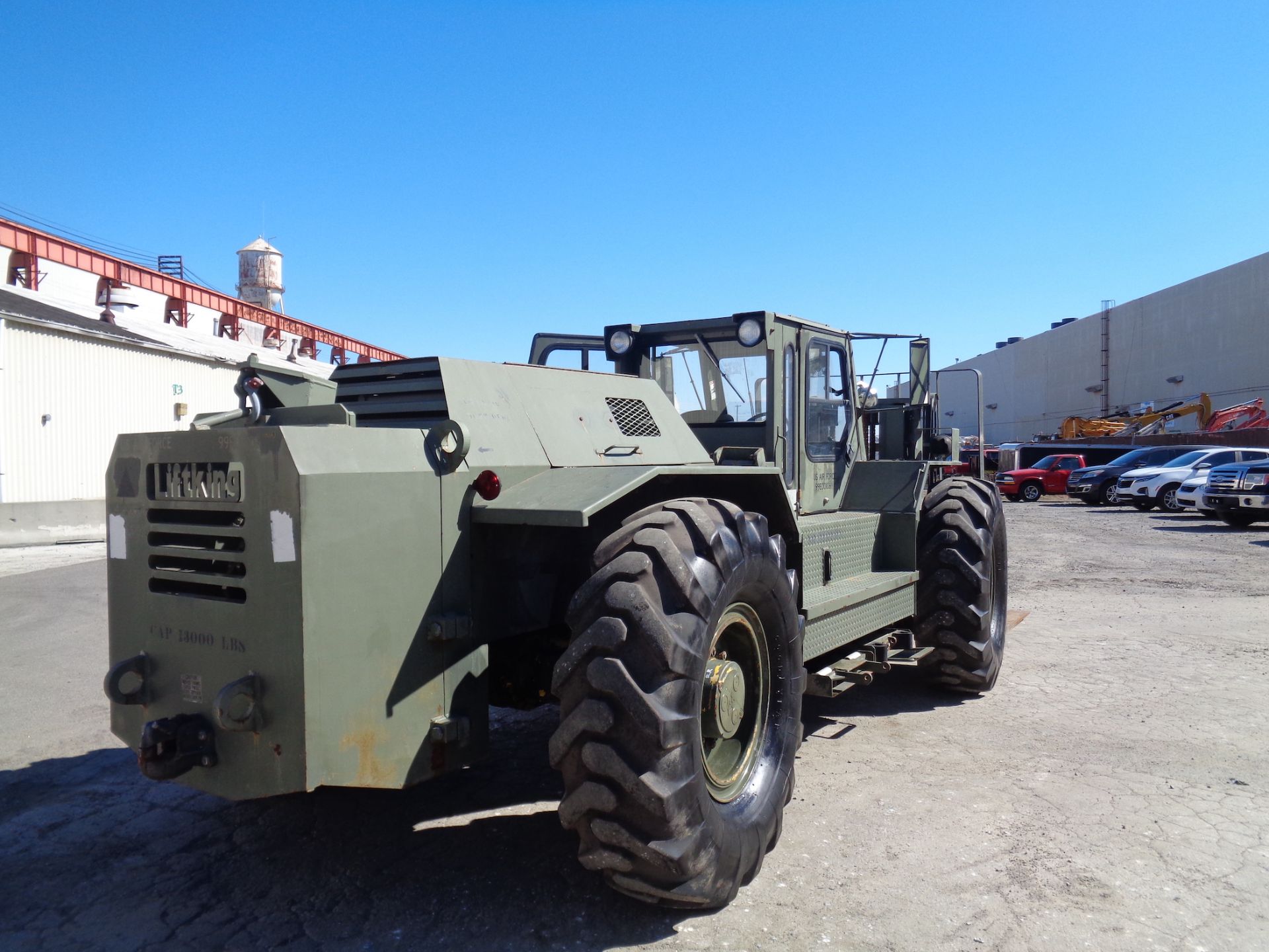 Lift King LK-AF13 13,000 lb Rough Terrain Forklift - Image 6 of 11