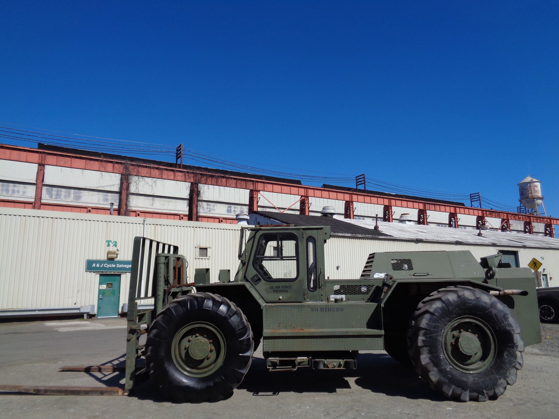 Lift King LK-AF13 13,000 lb Rough Terrain Forklift - Image 4 of 11