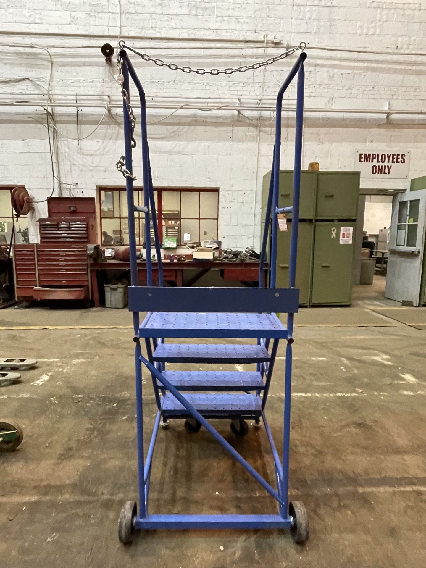 4 Step Safety Ladder (DR75) - Image 6 of 8