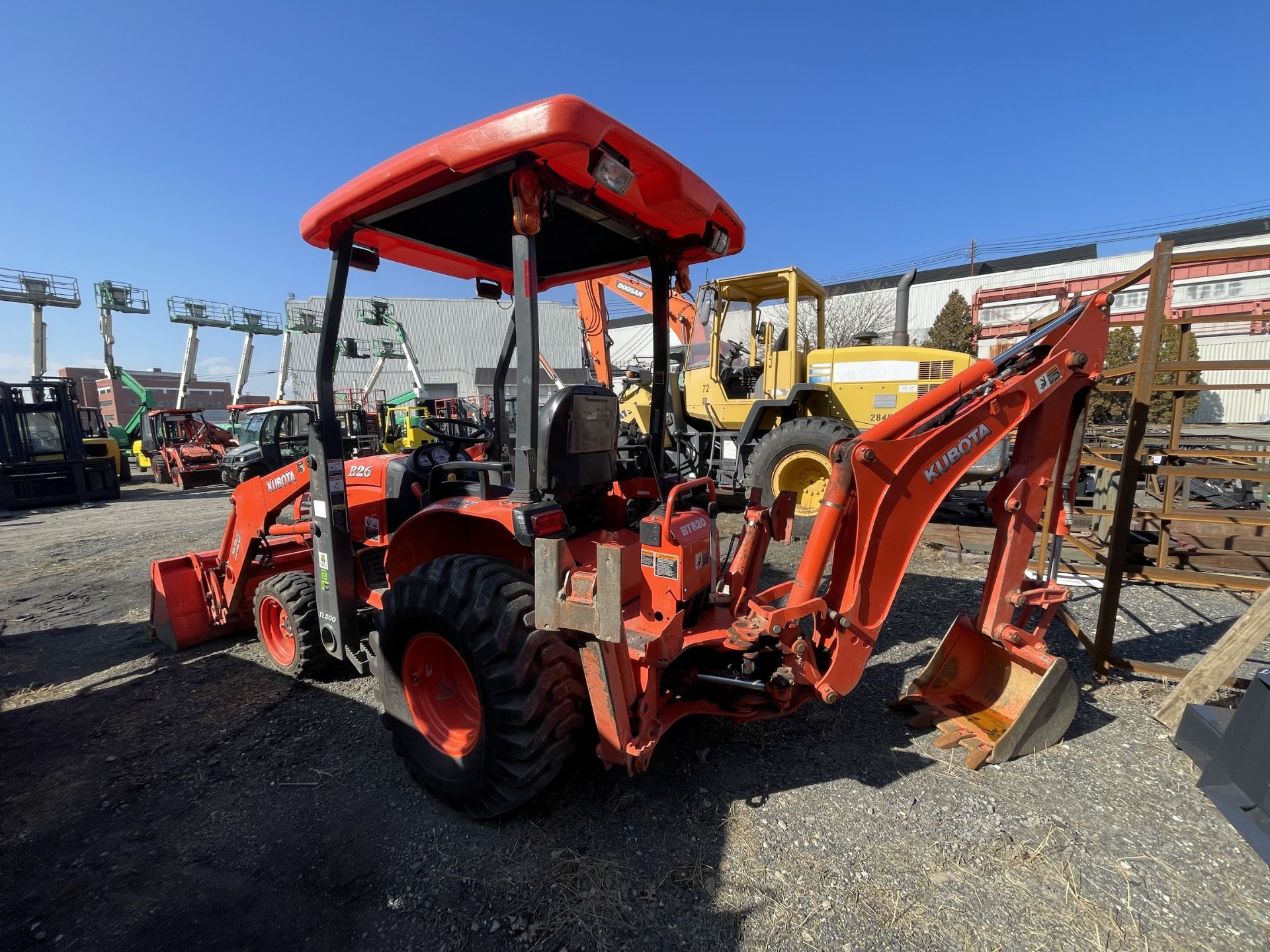 Kubota B26 Backhoe - Image 4 of 13