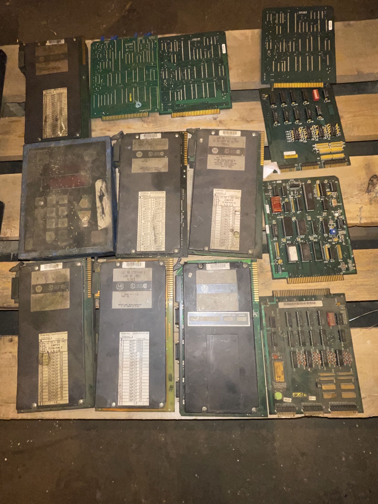 Lot of Circuit Breakers (DR120)