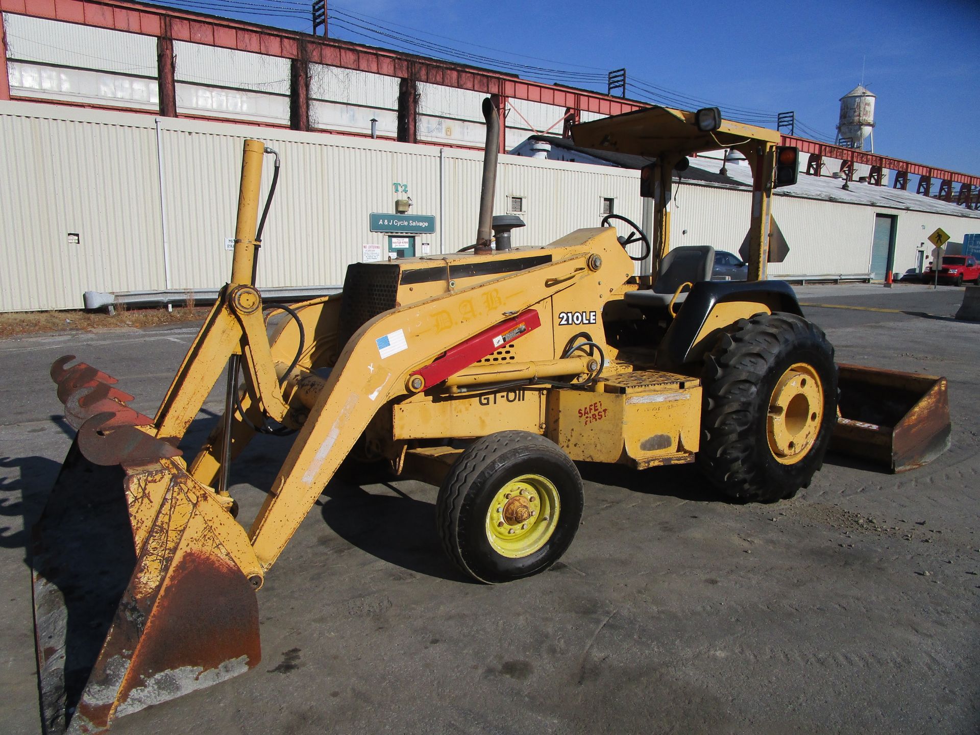 John Deere 210LE Skip Loader - Image 7 of 14