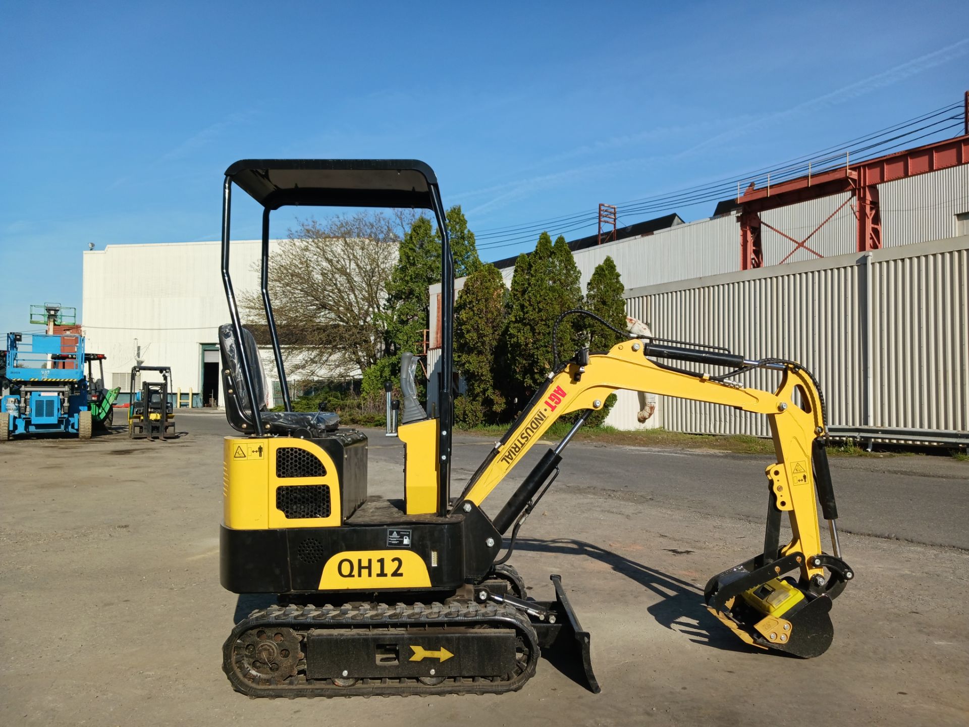 2022 AGROTK QH12 Mini Excavator