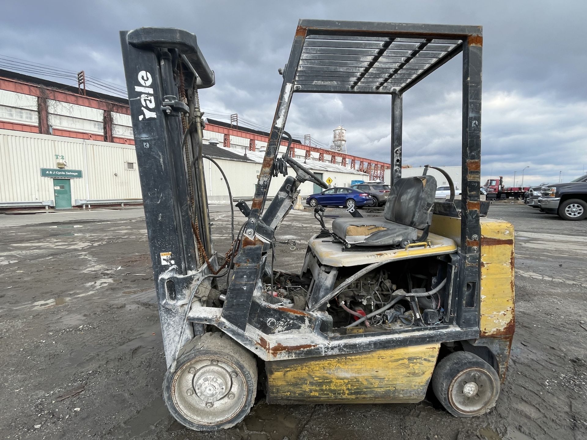 Yale Forklift (ETW59) - Image 2 of 10