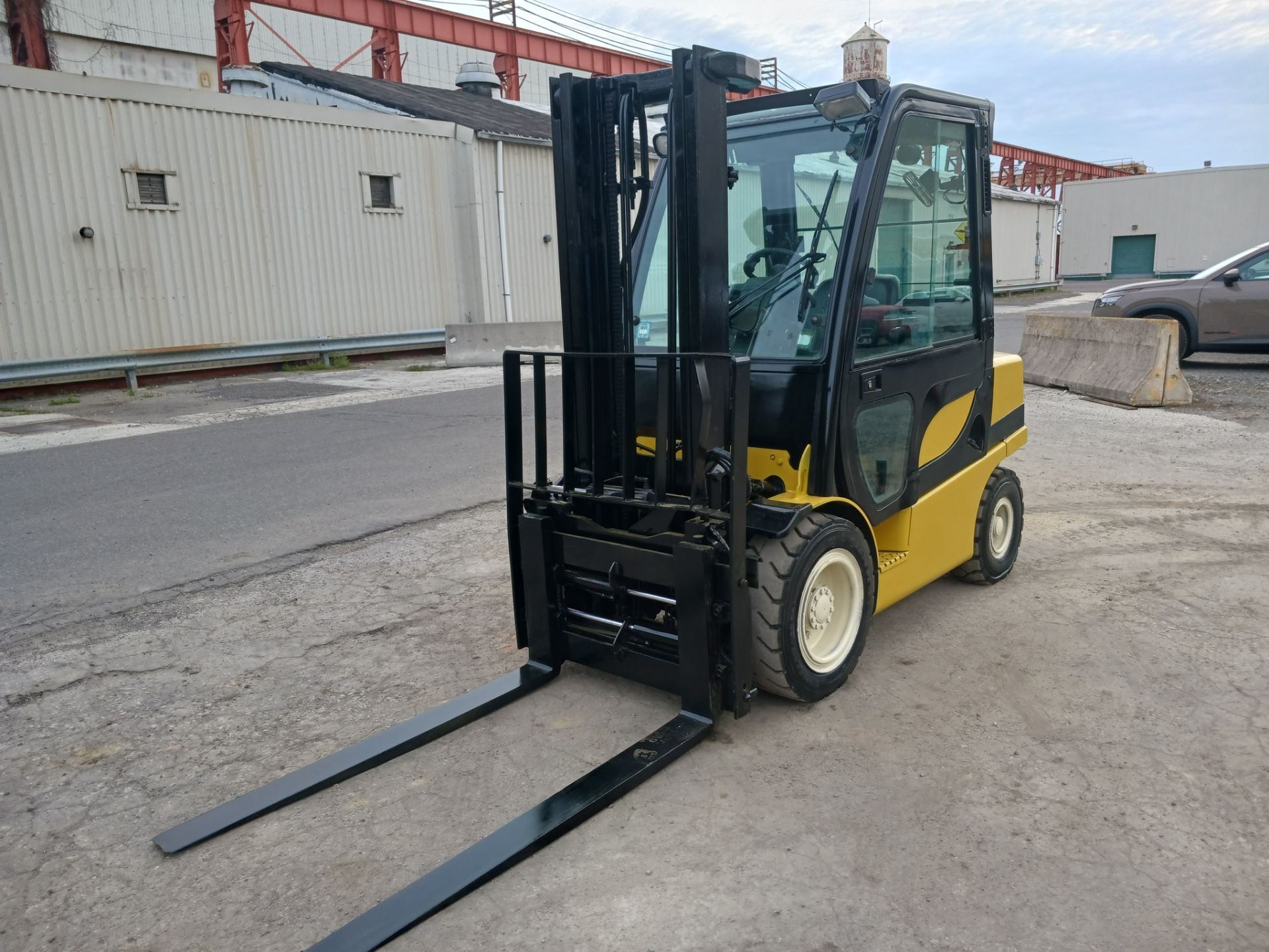 Yale GDP060VX 6,000lb Forklift - Image 3 of 13