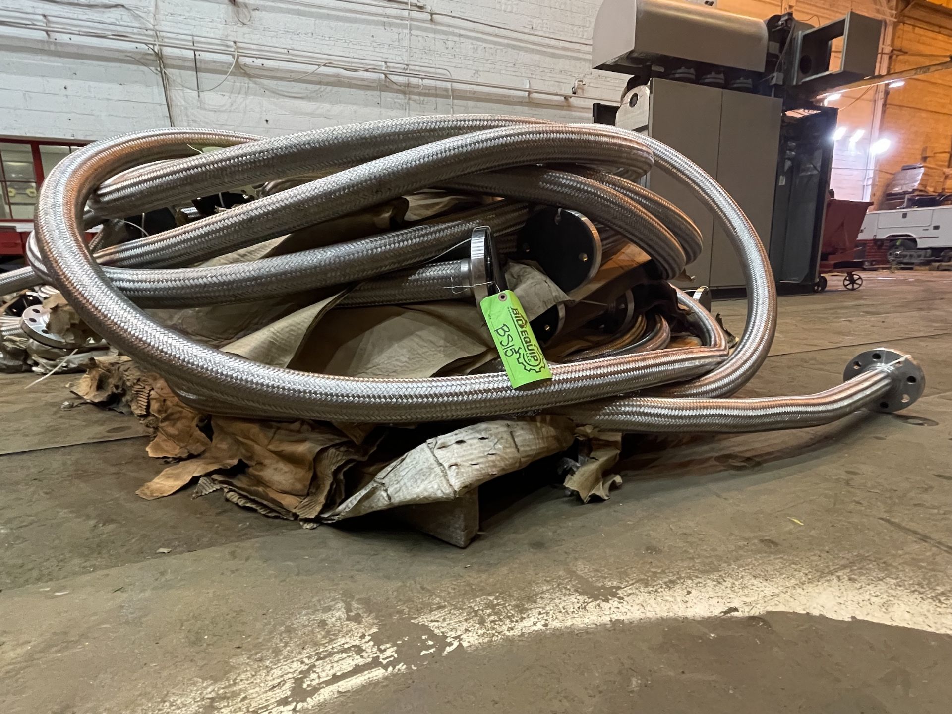 Lot of Stainless Steel Flexible Tubing (BS15) - Image 2 of 6