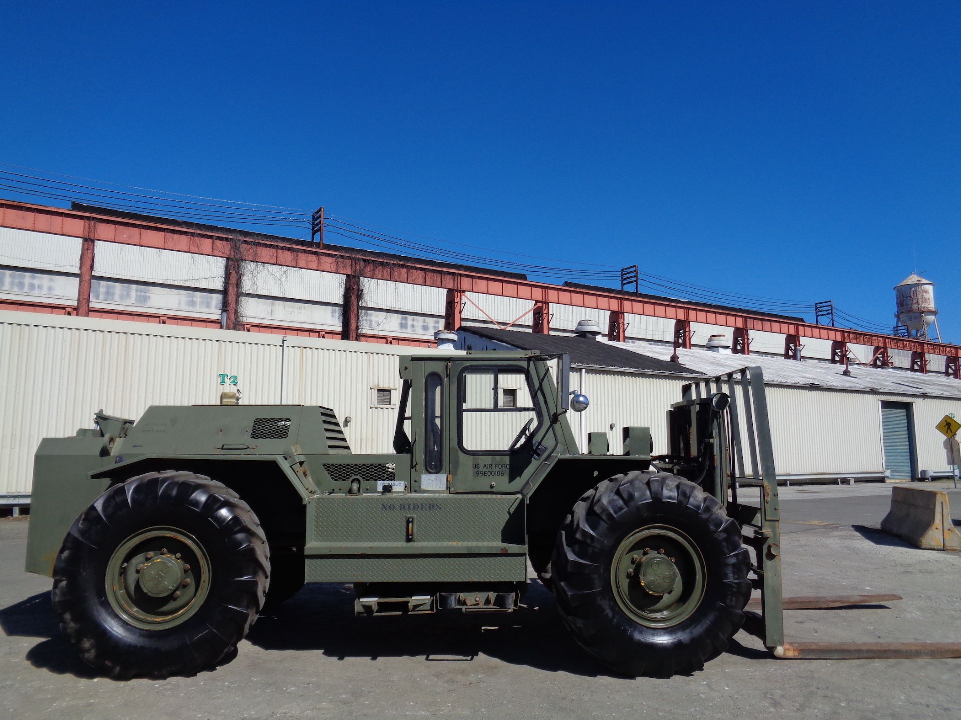 Lift King LK-AF13 13,000 lb Rough Terrain Forklift