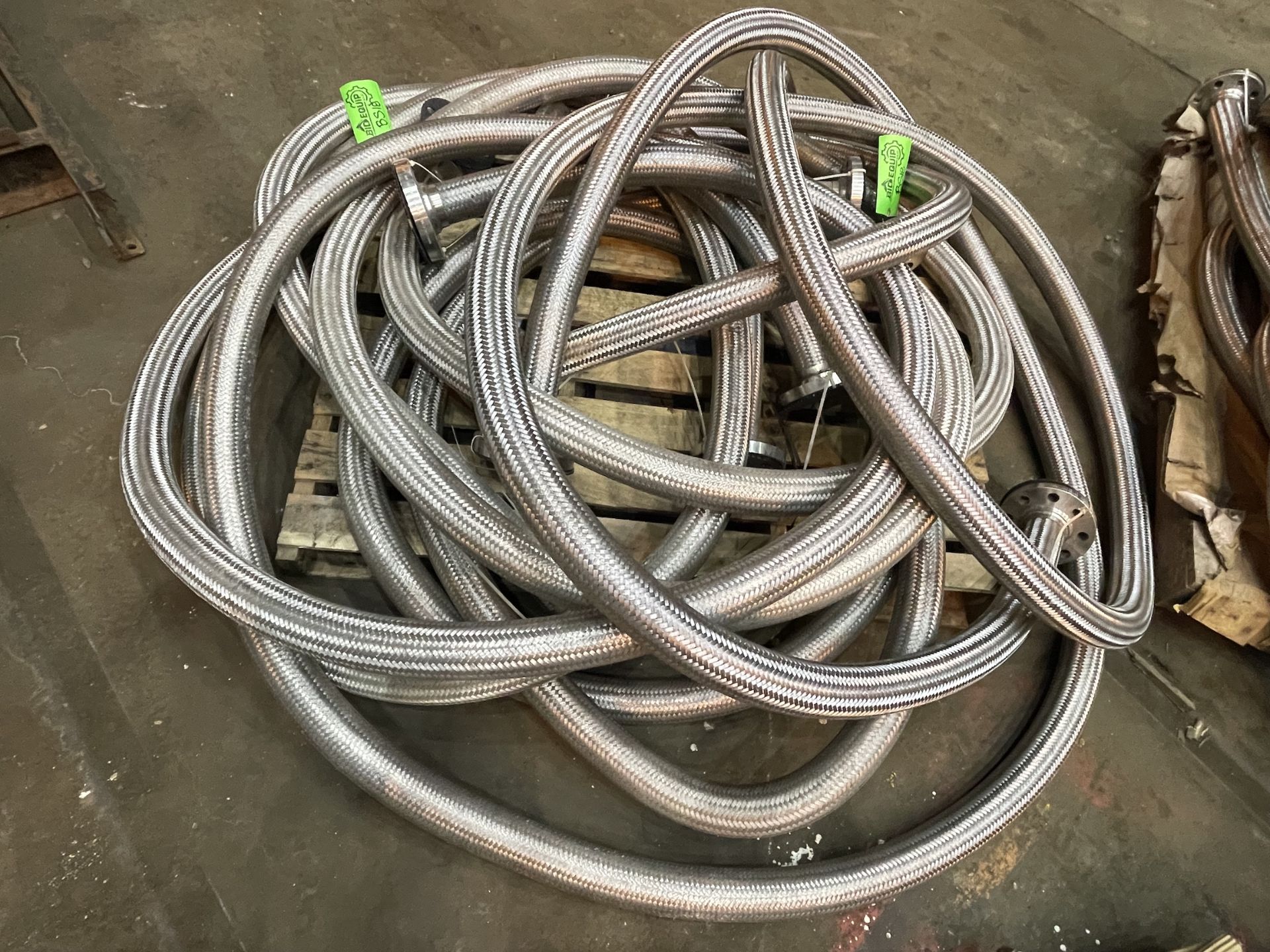 Lot of Stainless Steel Flexible Tubing (BS18) - Image 3 of 5