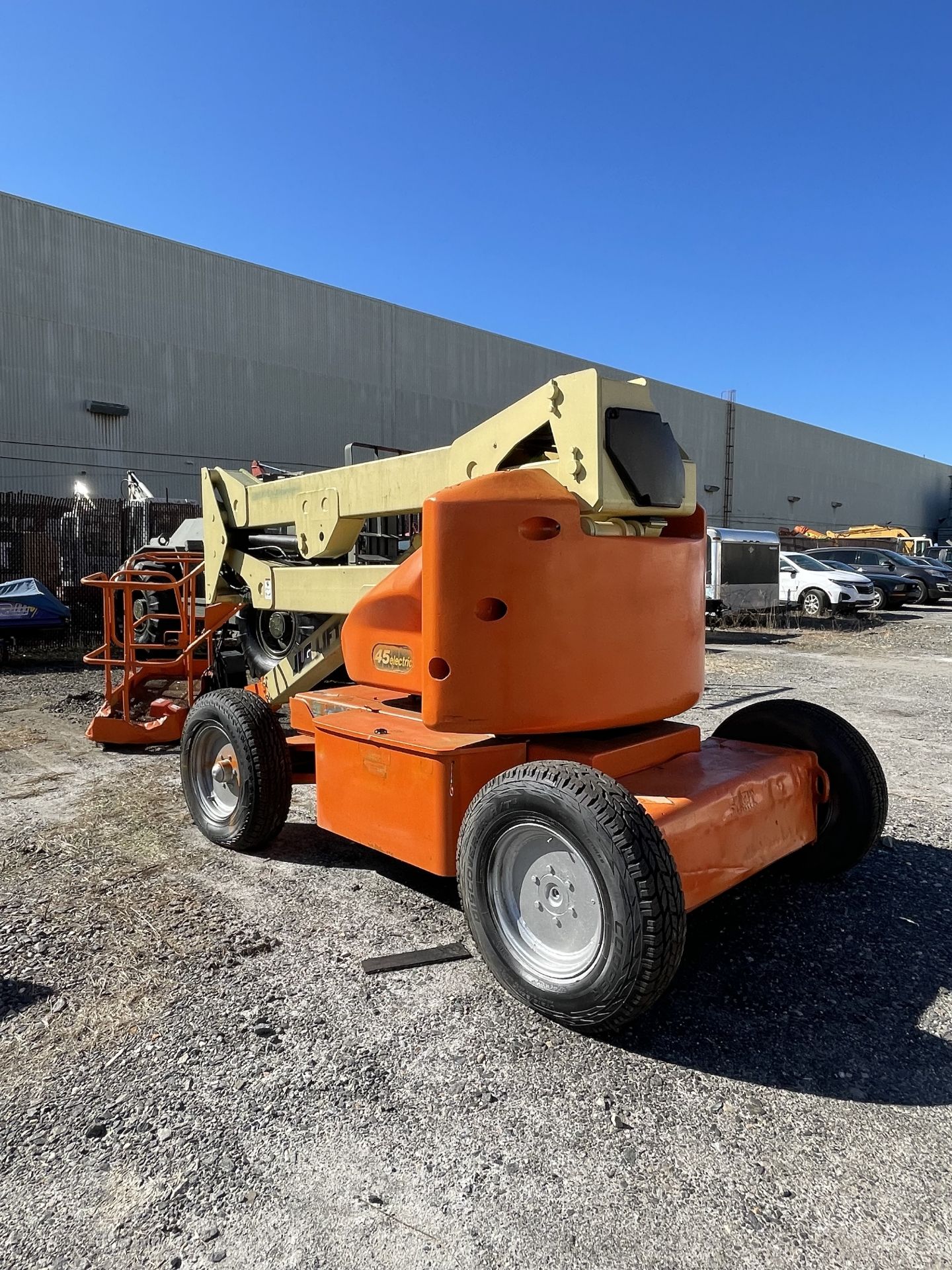 JLG 45 Electric Boom Lift (MN1) - Image 4 of 9