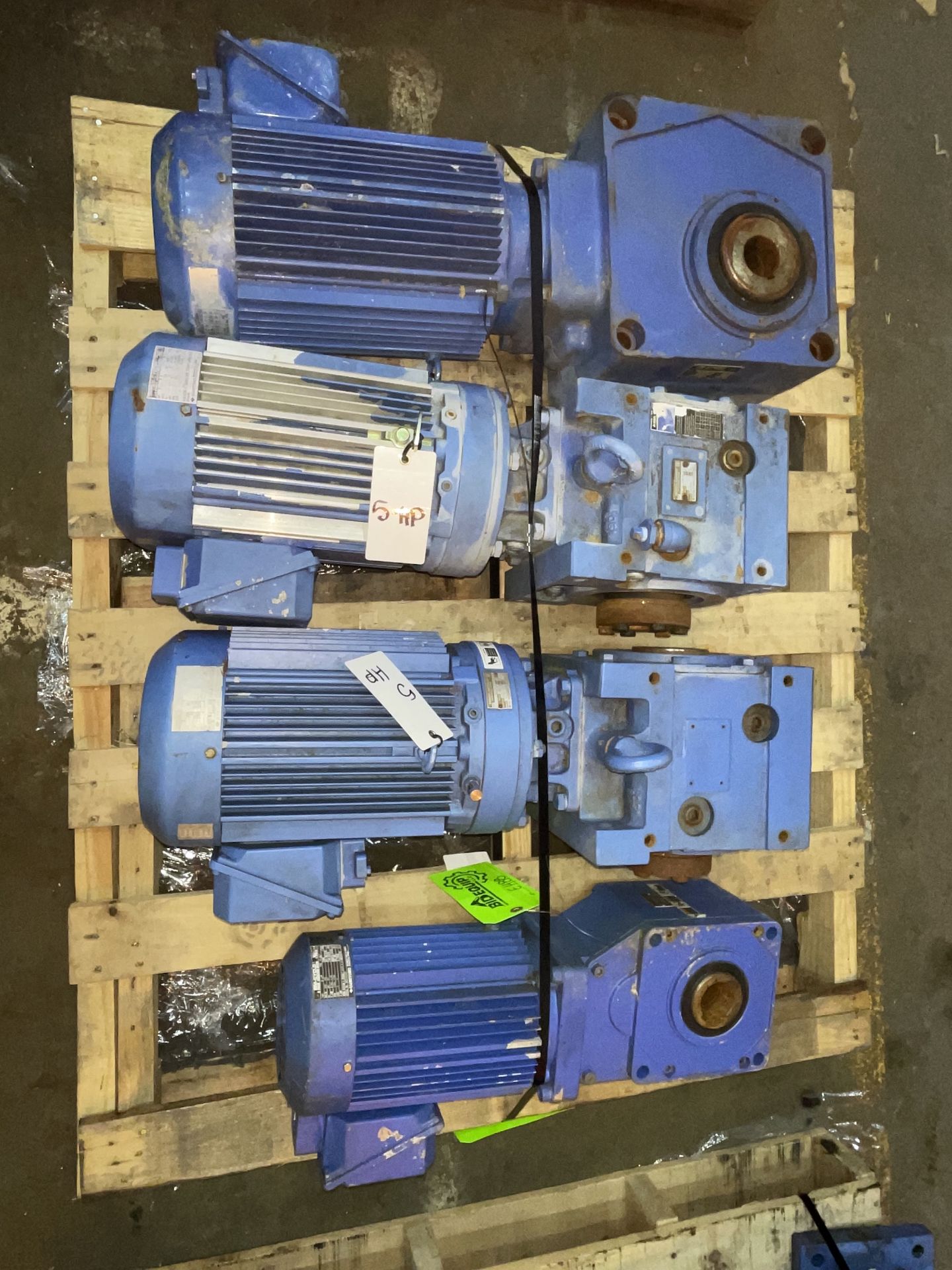 Lot of 4 Electric Motors with Gear Box (EH88)