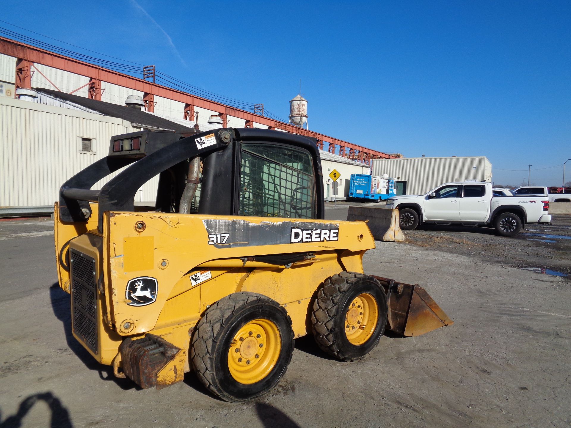 2005 John Deere 317 Skid Steer - Image 3 of 9