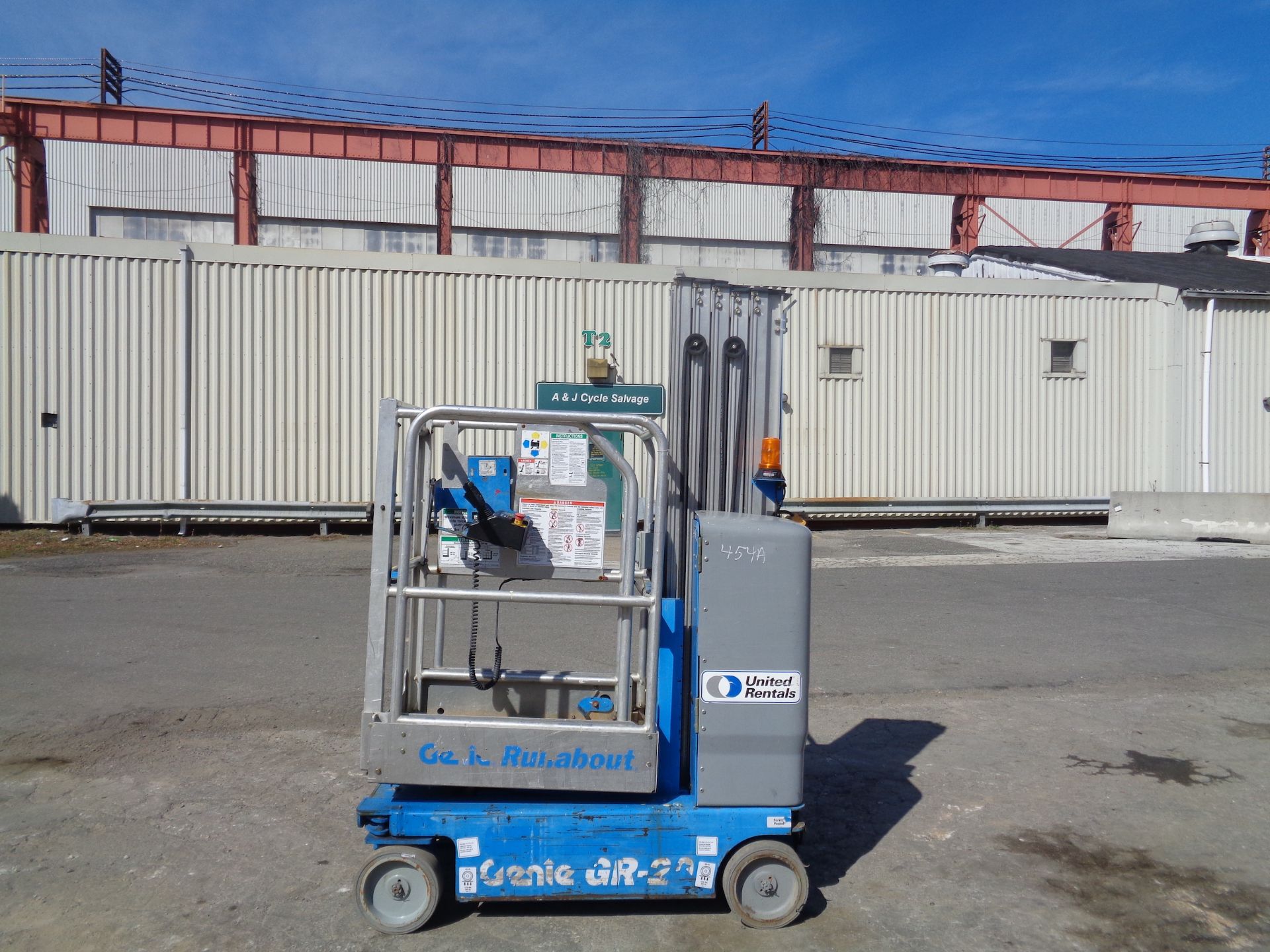 2015 Genie GR20 20ft Scissor Lift