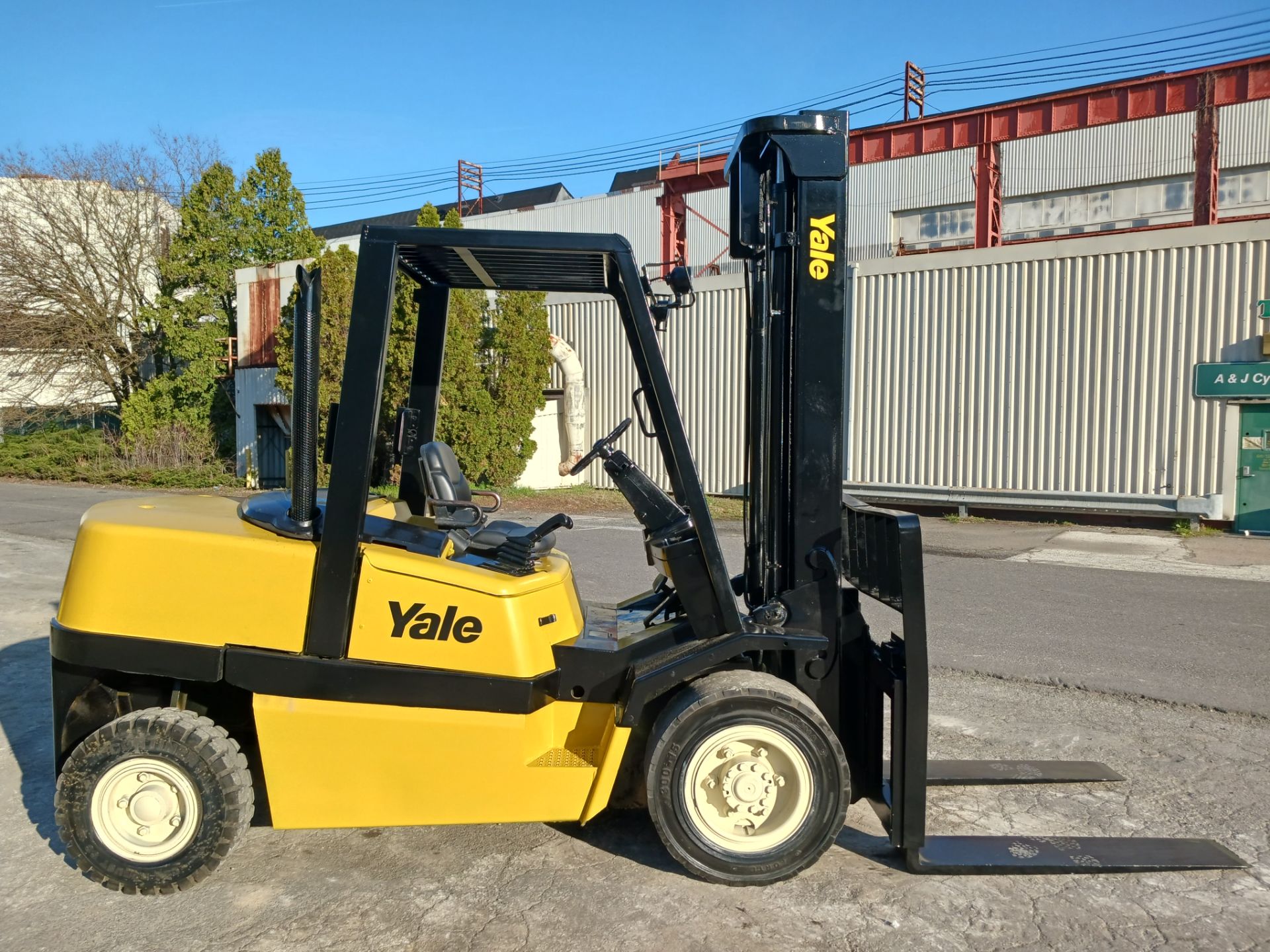 Yale GDP100MJN 10,000 lb Forklift - Image 6 of 9