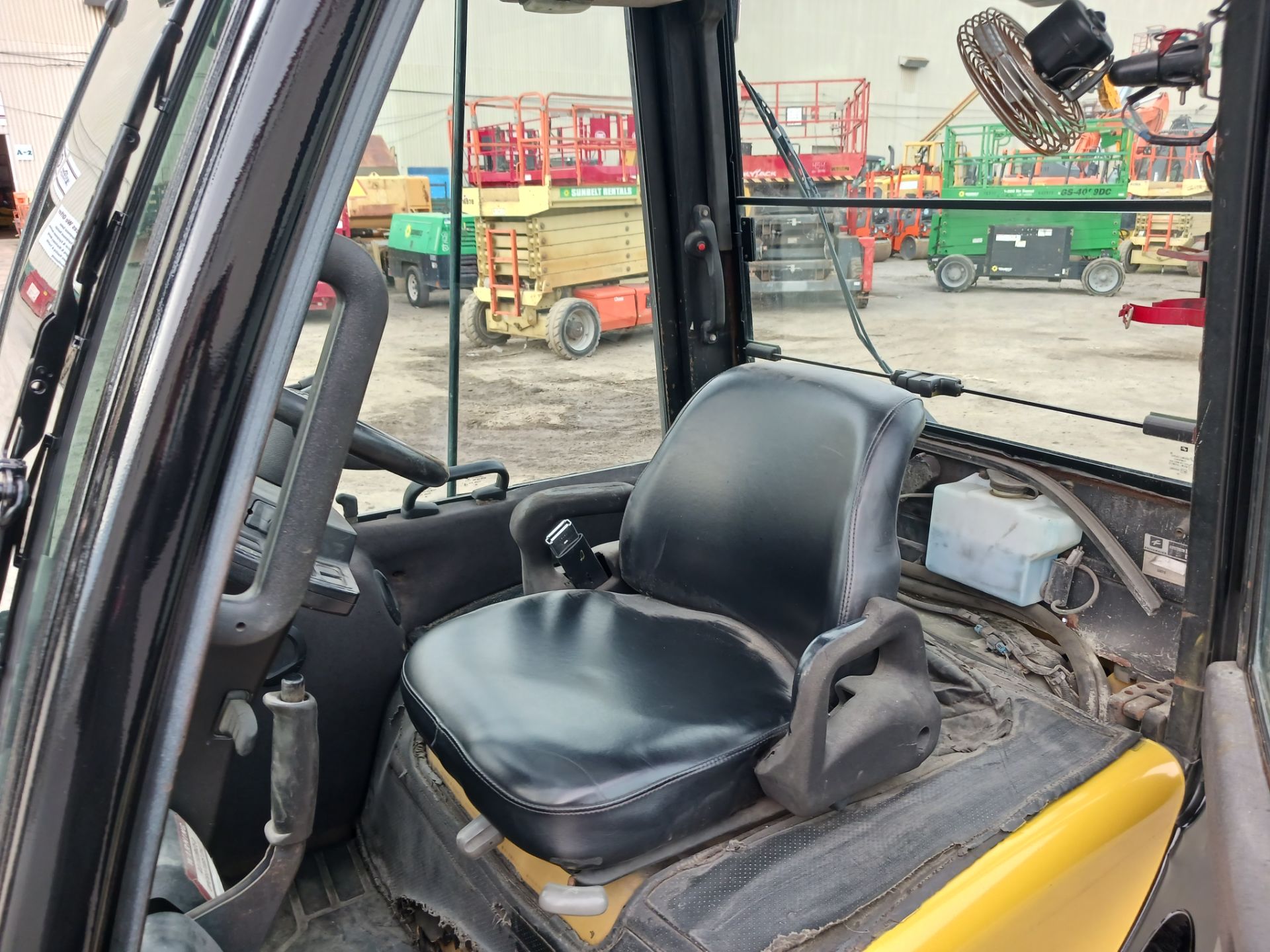 Yale GDP060VX 6,000lb Forklift - Image 10 of 13