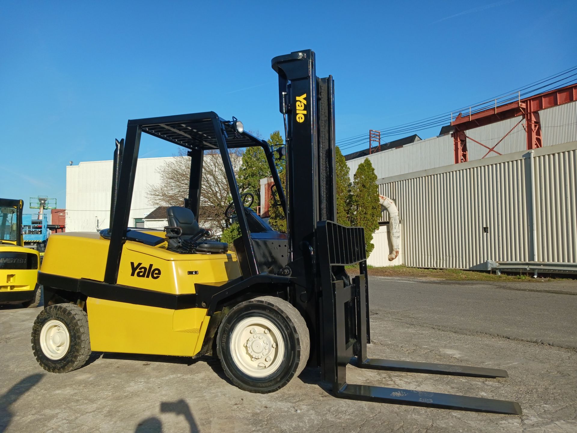 Yale GDP100MJN 10,000 lb Forklift - Image 7 of 9