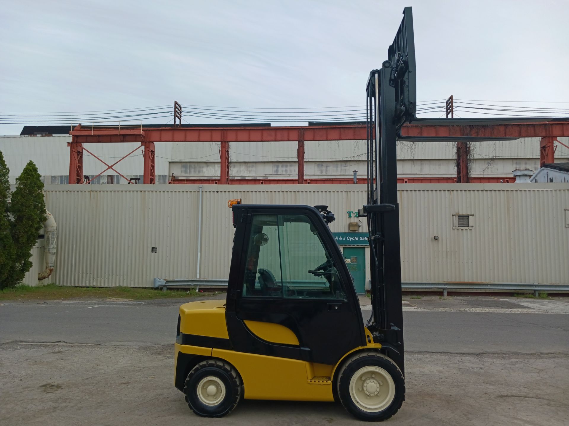 Yale GDP060VX 6,000lb Forklift - Image 7 of 13