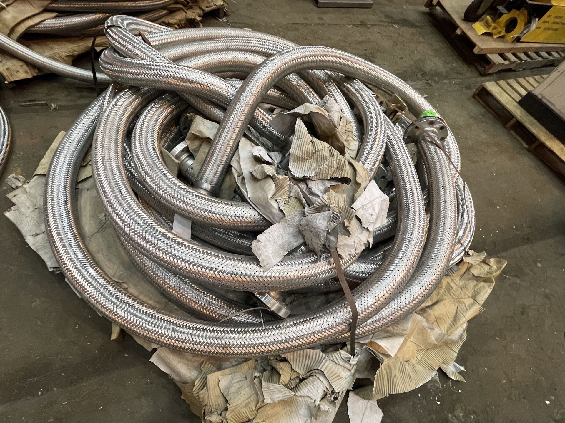 Lot of Stainless Steel Flexible Tubing (BS16) - Image 3 of 6