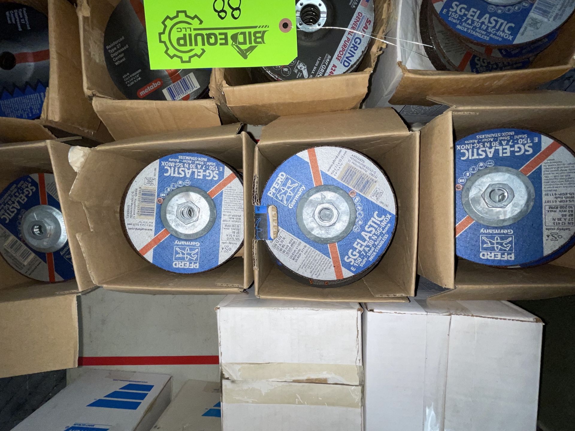 Lot of Grinding Wheels - Upland