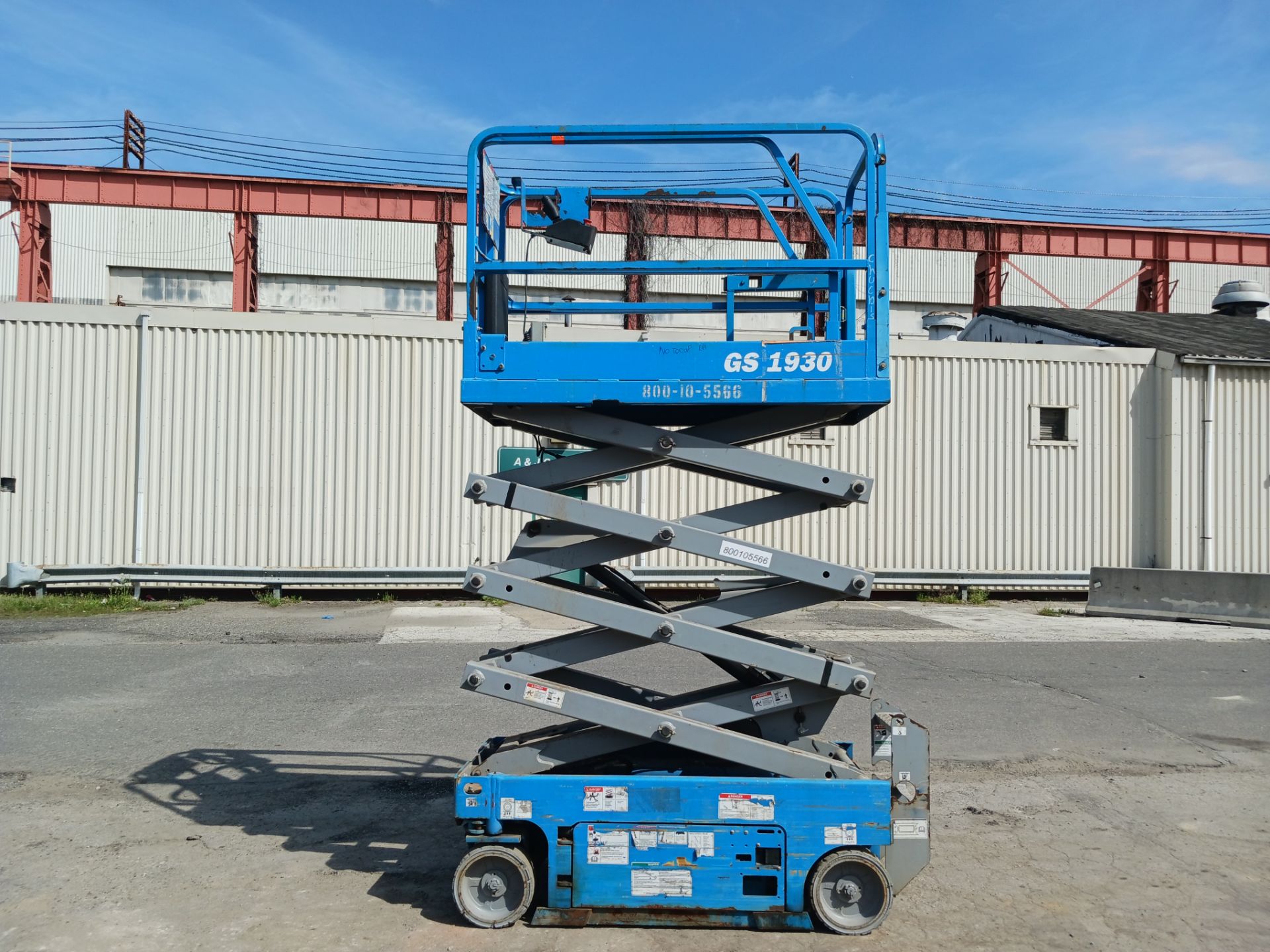 2016 Genie GS1930 19ft 500lb Scissor Lift - Lester, PA - Image 7 of 19