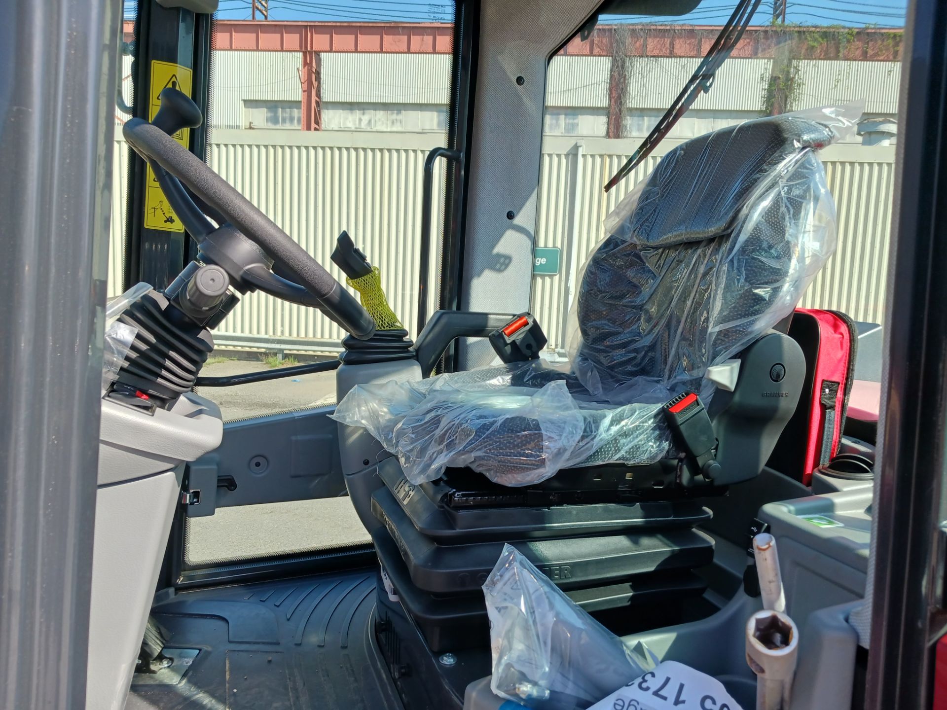 UNUSED 2022 Yanmar V80 Wheel Loader - Lester, PA - Image 11 of 16