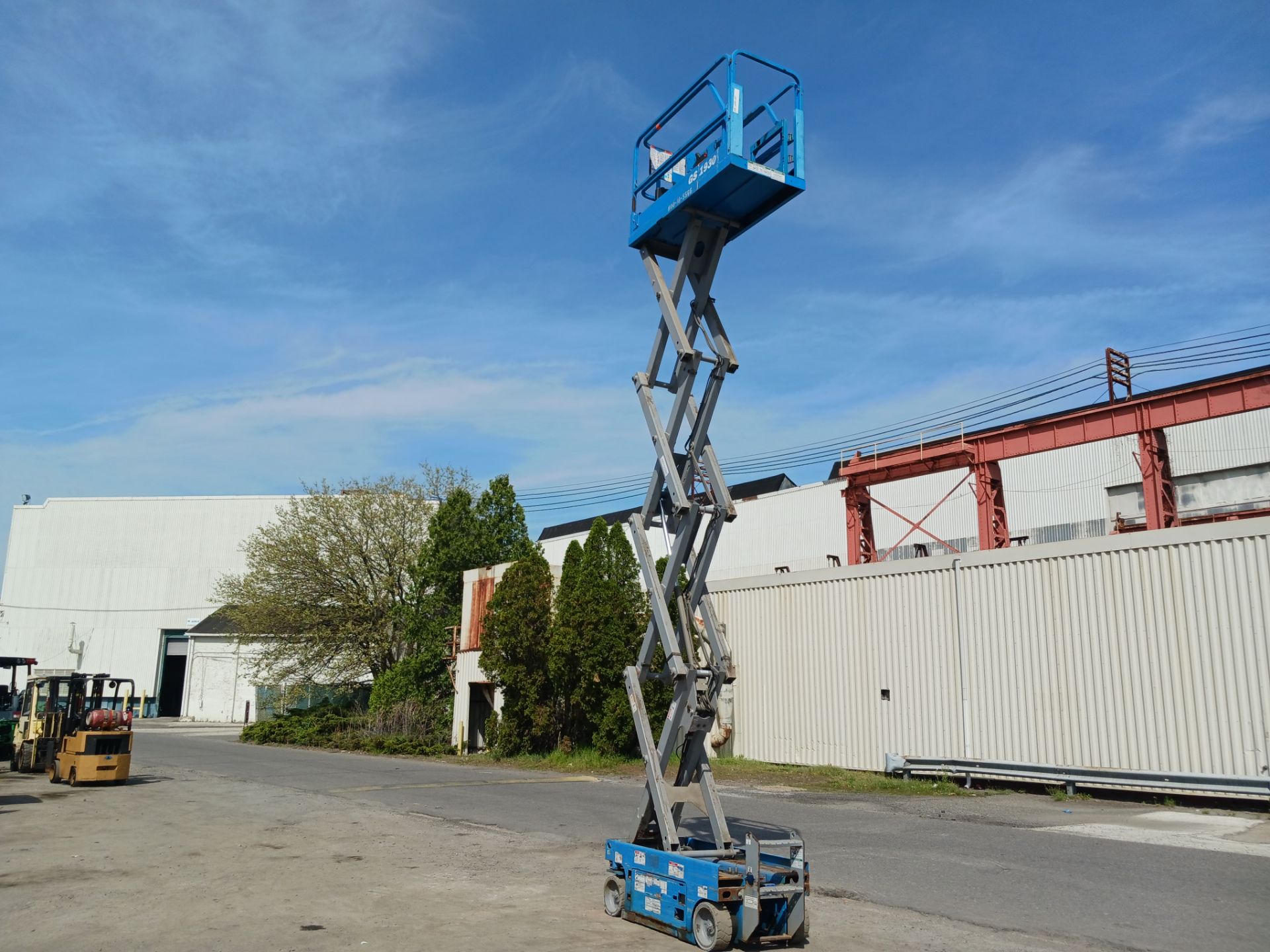 2016 Genie GS1930 19ft 500lb Scissor Lift - Lester, PA - Image 15 of 19