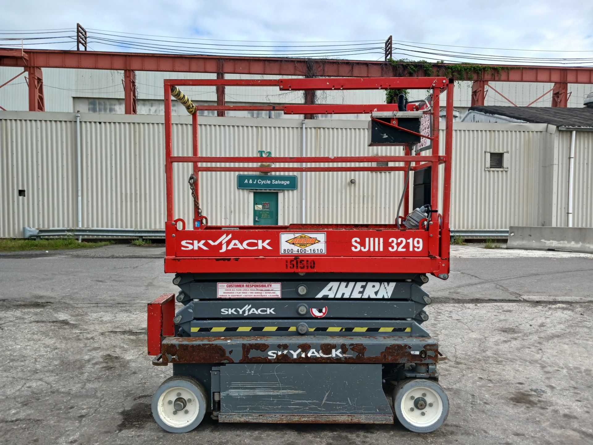 2014 Skyjack SJIII3219 Scissor Lift - Lester, PA