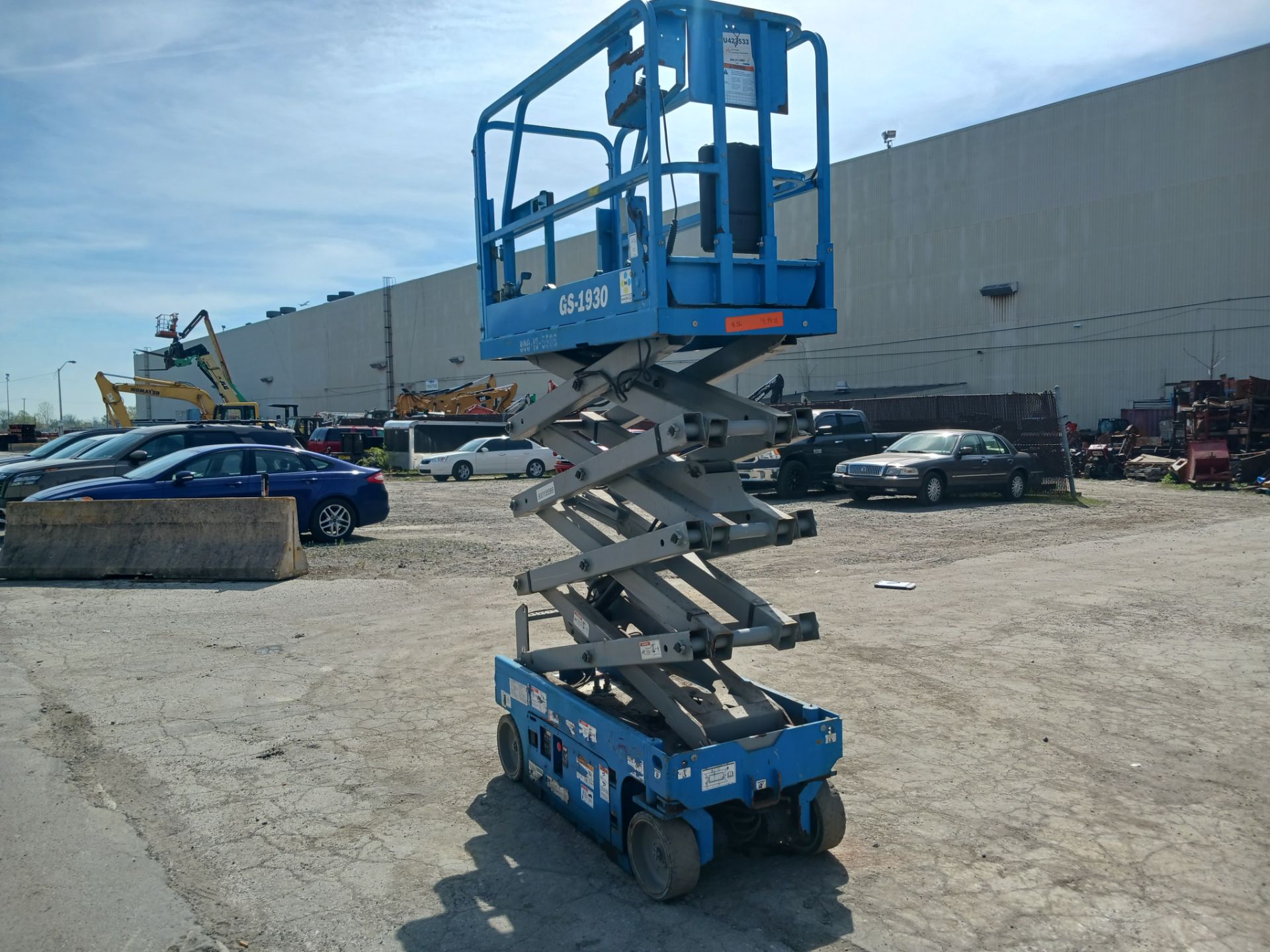 2016 Genie GS1930 19ft 500lb Scissor Lift - Lester, PA - Image 10 of 19